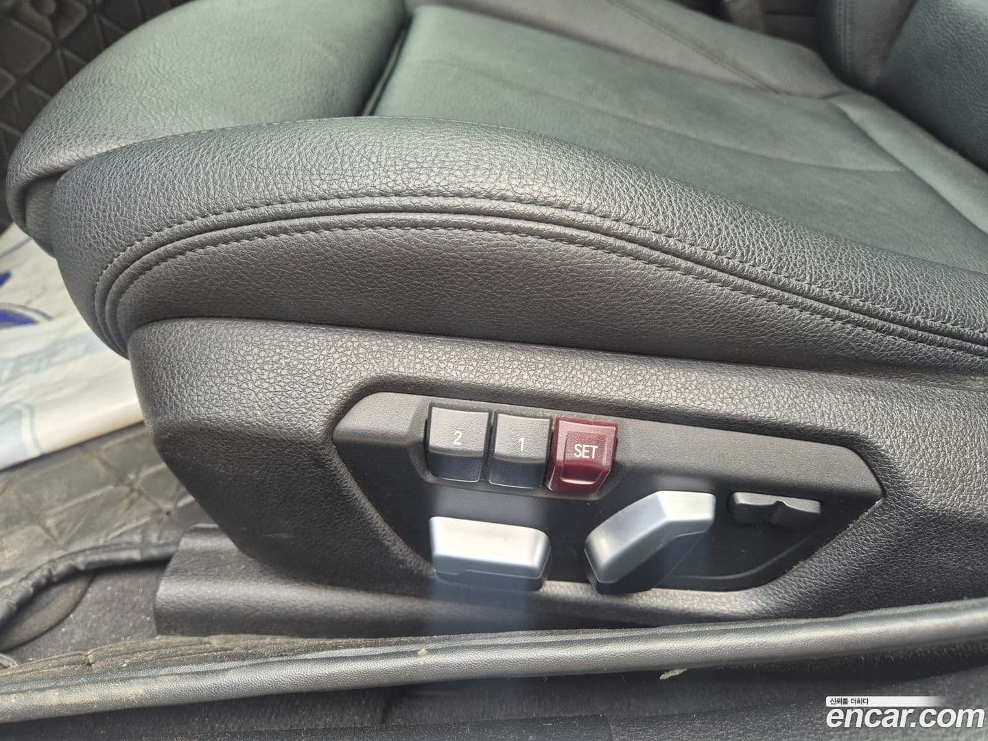 Main__Slider__Photo:3-Series BMW 2016.5-10