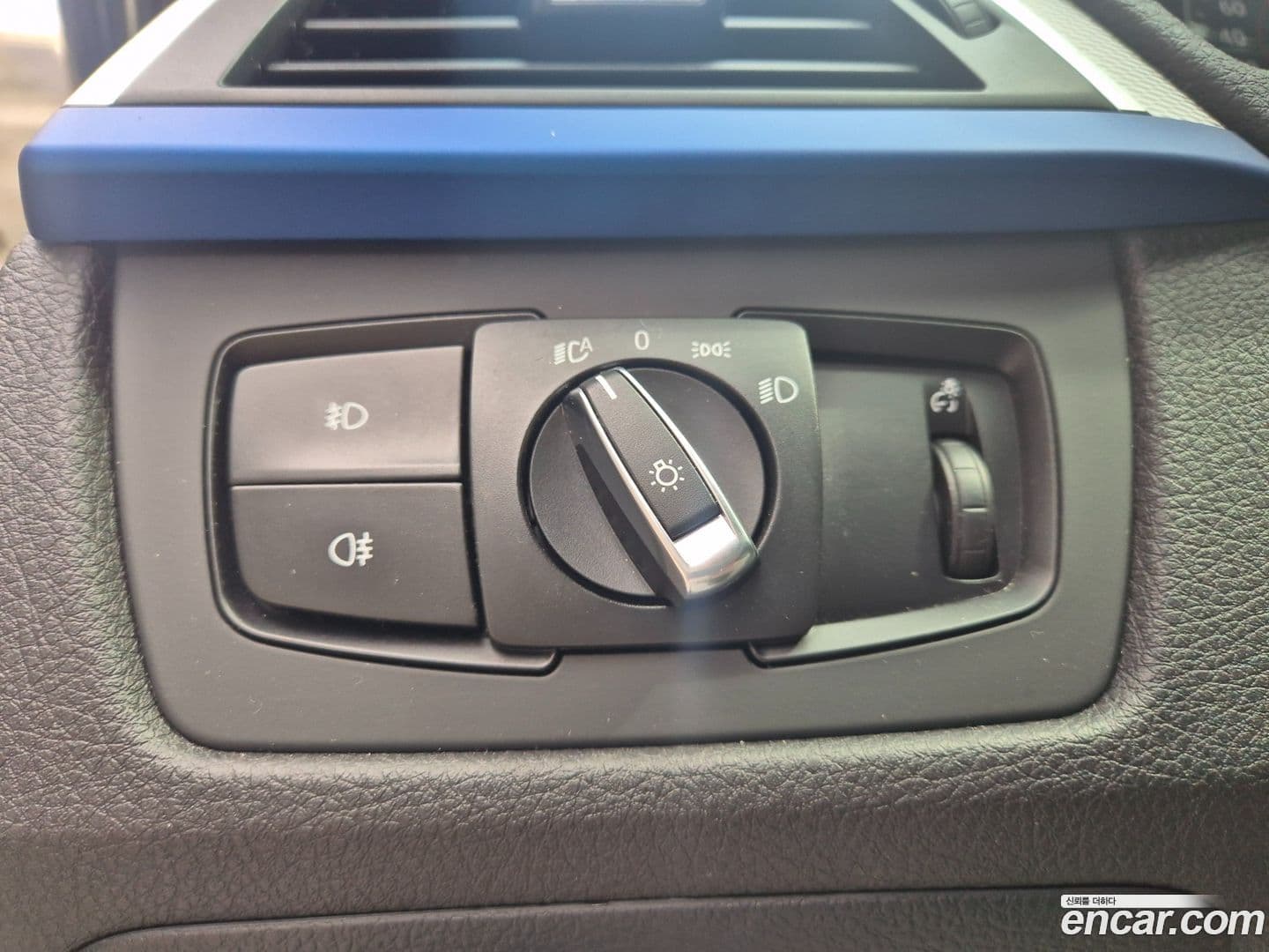 Main__Slider__Photo:3-Series BMW 2016.5-15