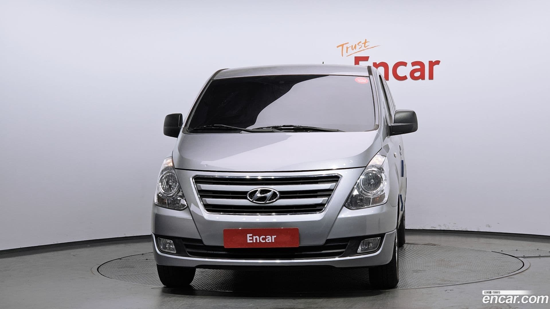 Main__Slider__Photo:Starex Hyundai 2017.1-2