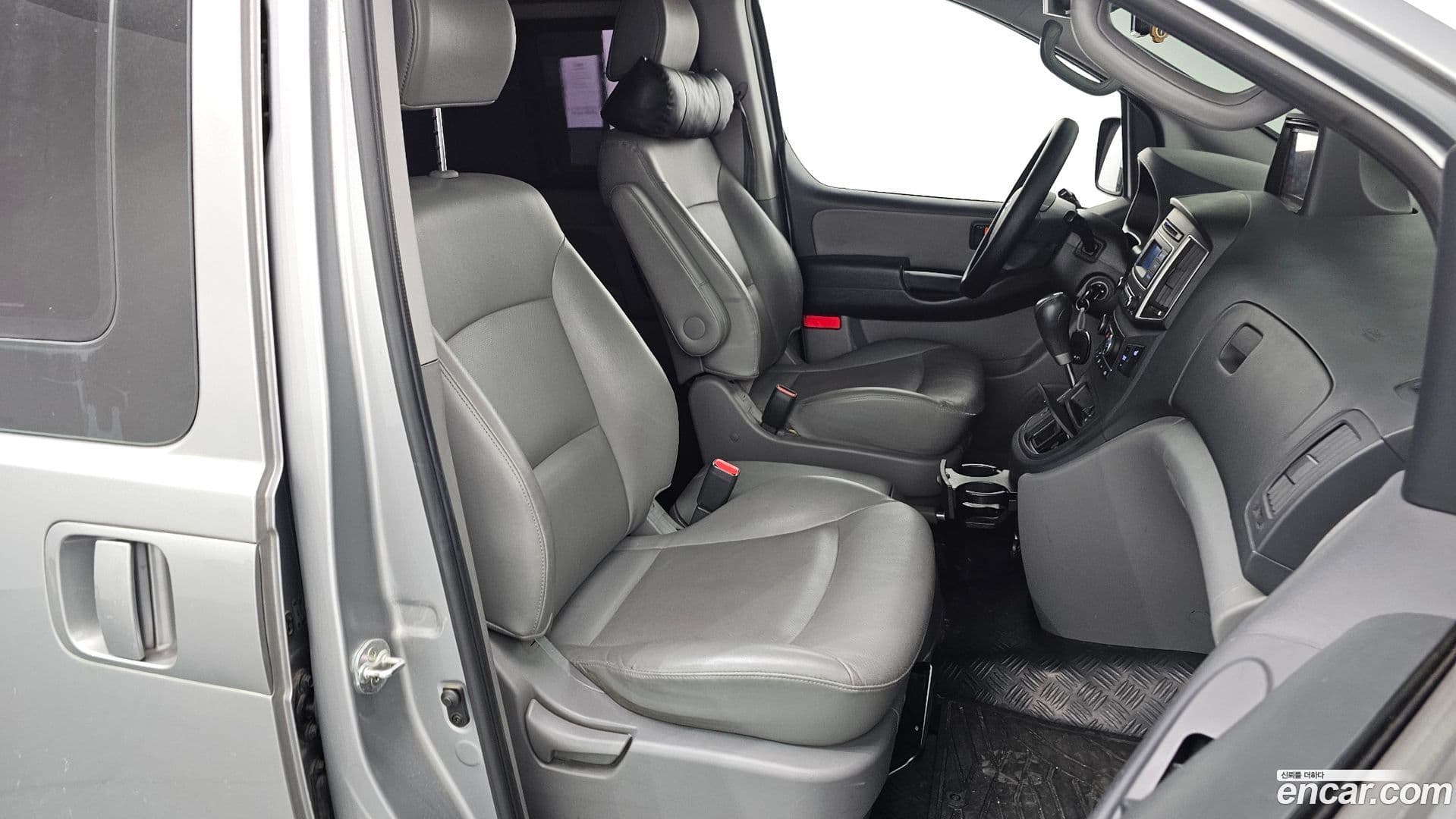 Main__Slider__Photo:Starex Hyundai 2017.1-9