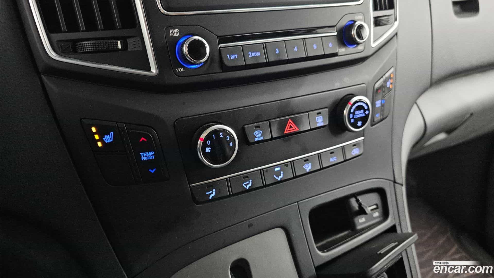 Starex Hyundai 2017.1-OPTION-022