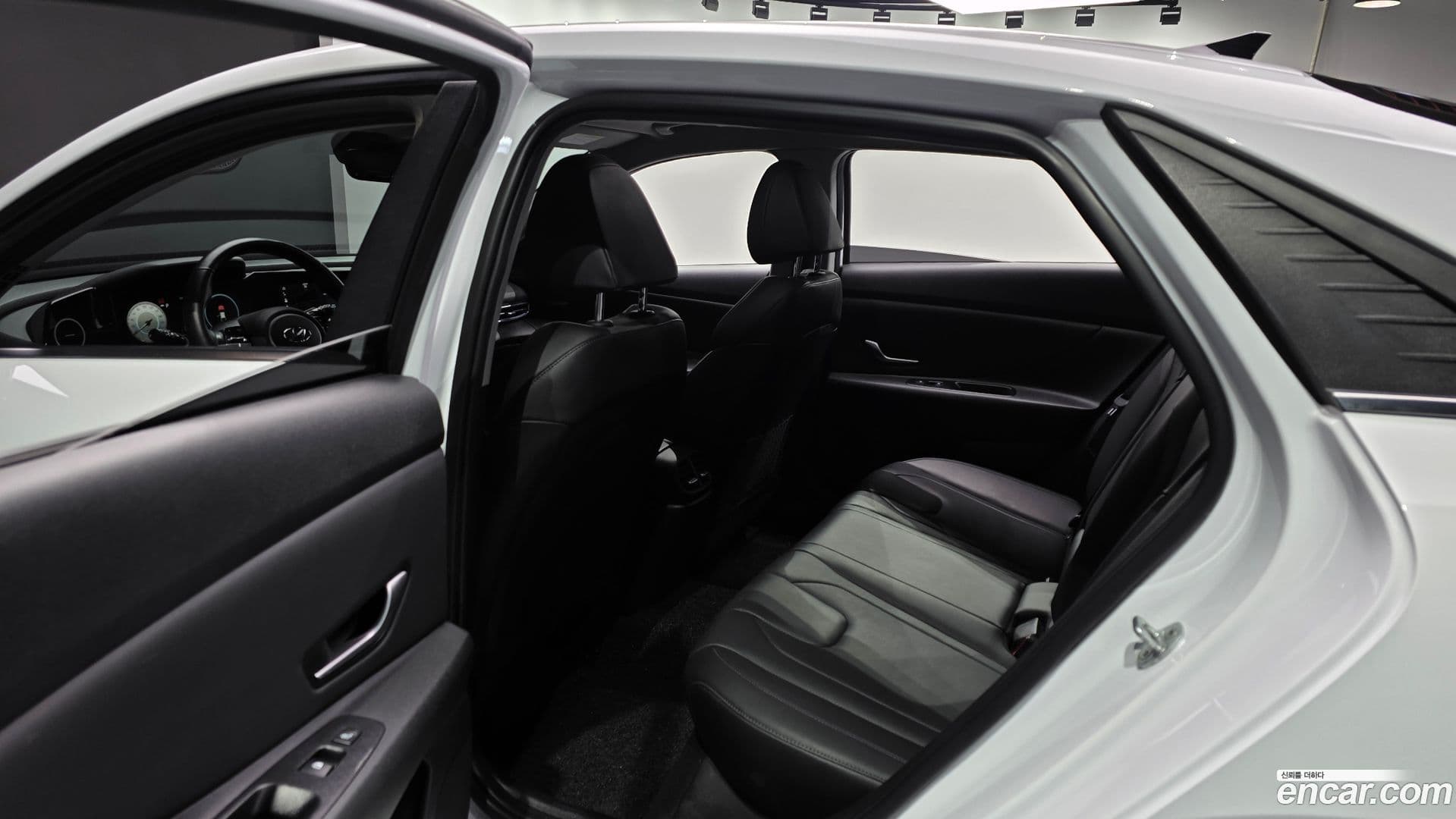 Main__Slider__Photo:AVANTE Hyundai 2020.8-11