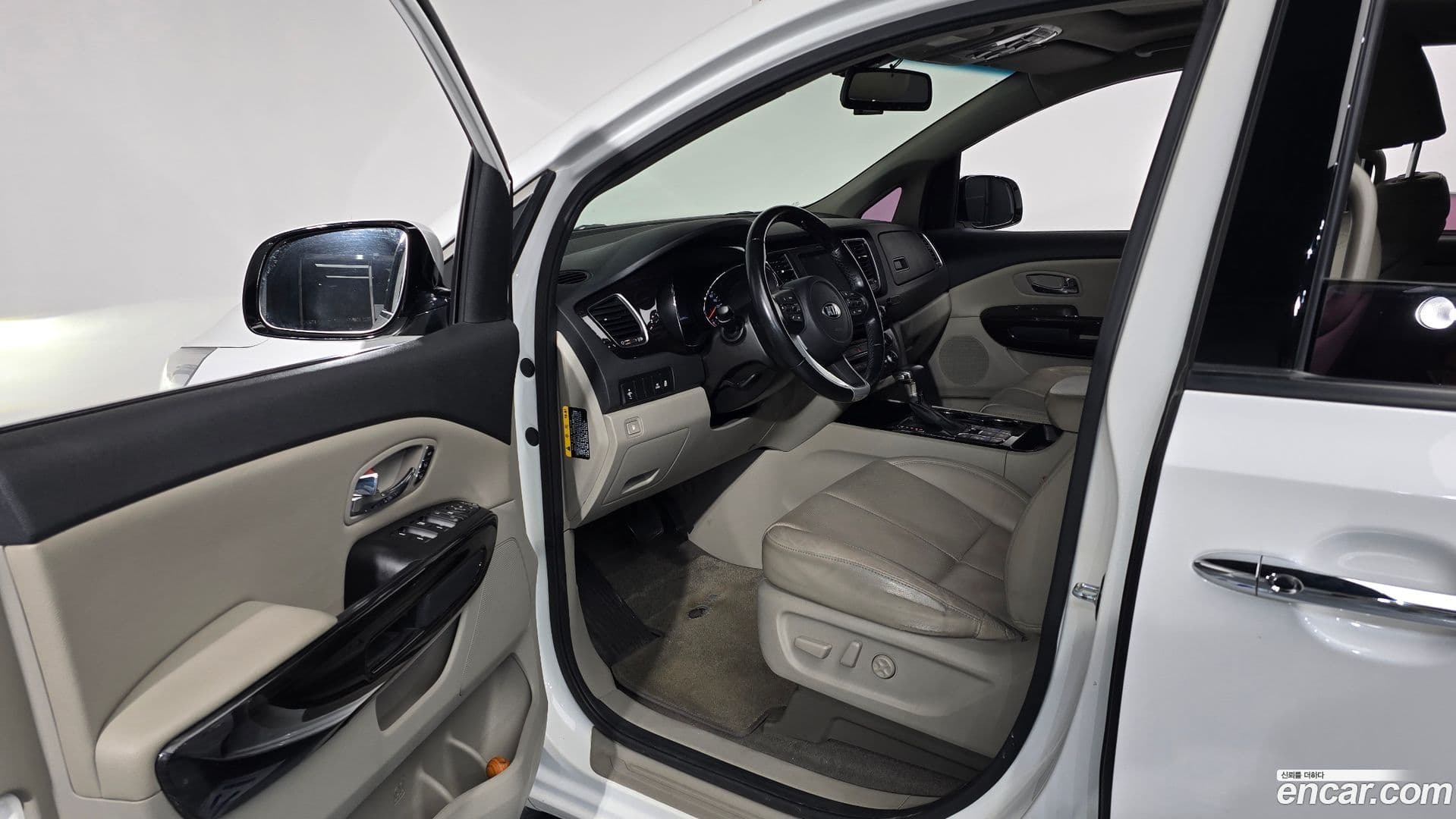 Main__Slider__Photo:Canival Kia 2018.8-9