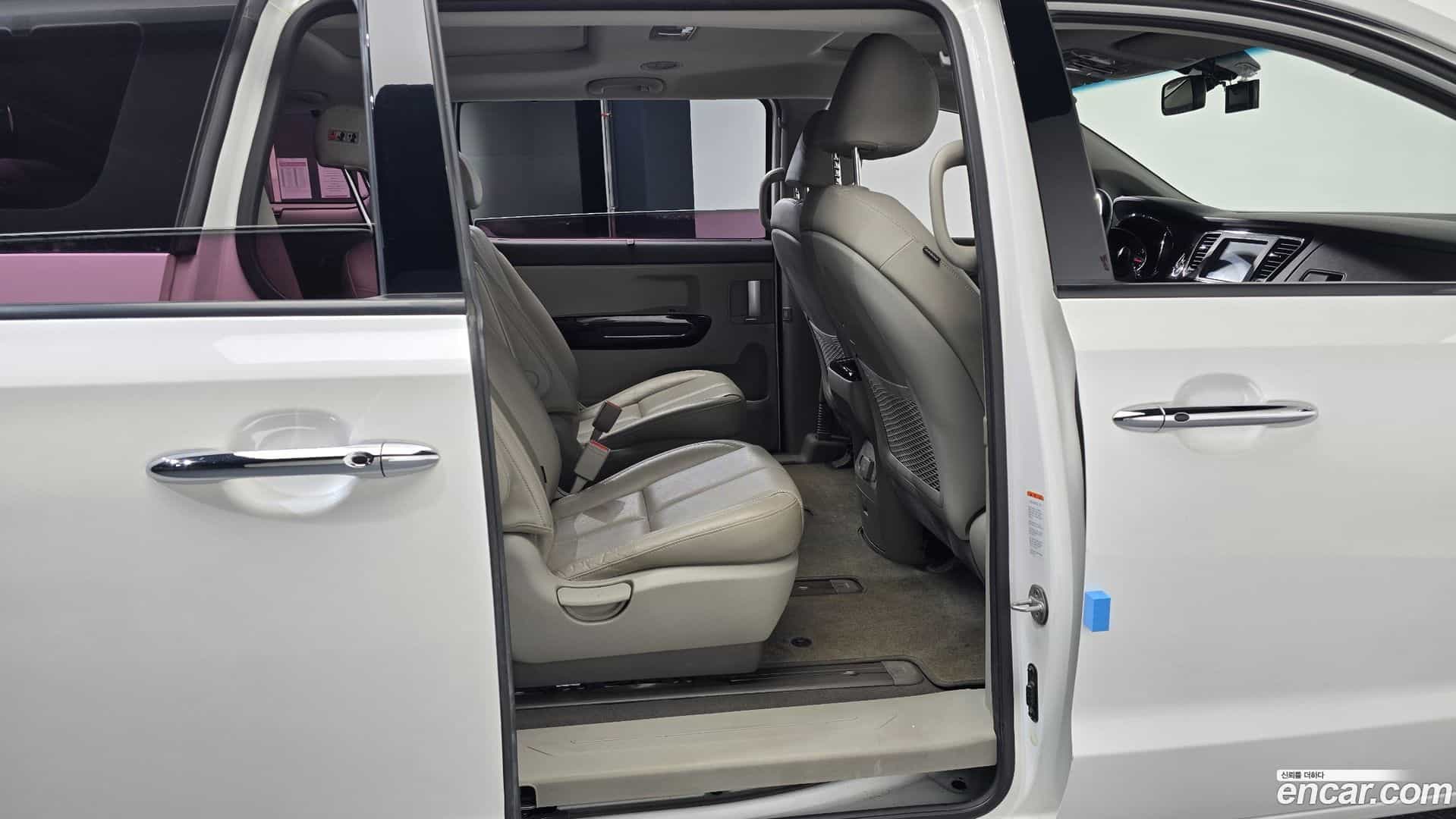 Canival Kia 2018.8-OPTION-016