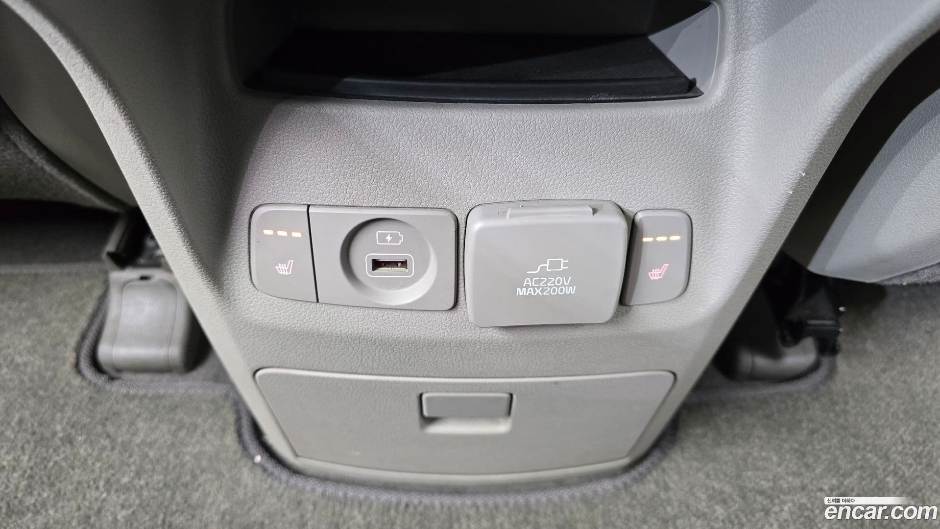 Main__Slider__Photo:Canival Kia 2018.8-16