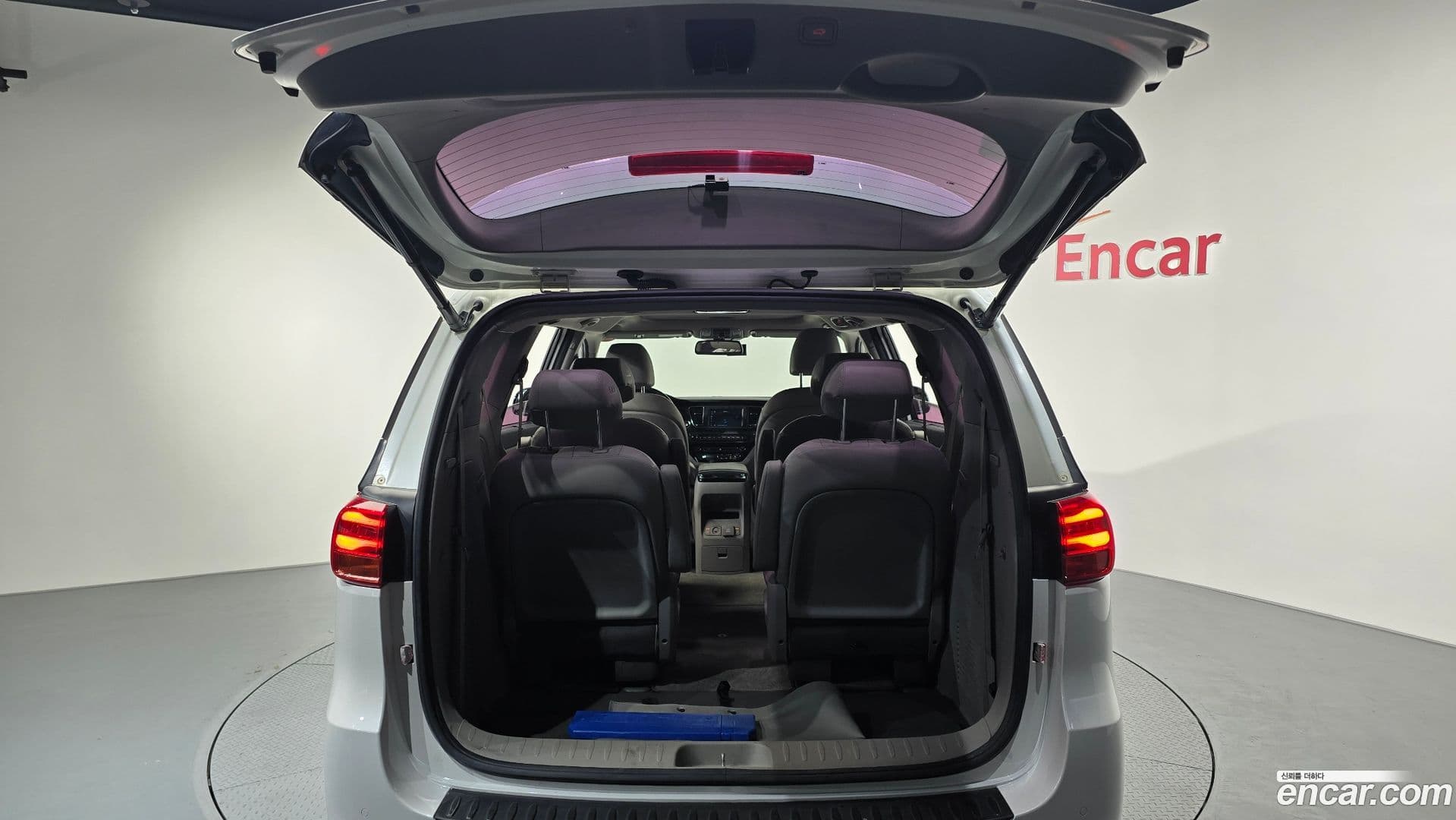 Main__Slider__Photo:Canival Kia 2018.8-19