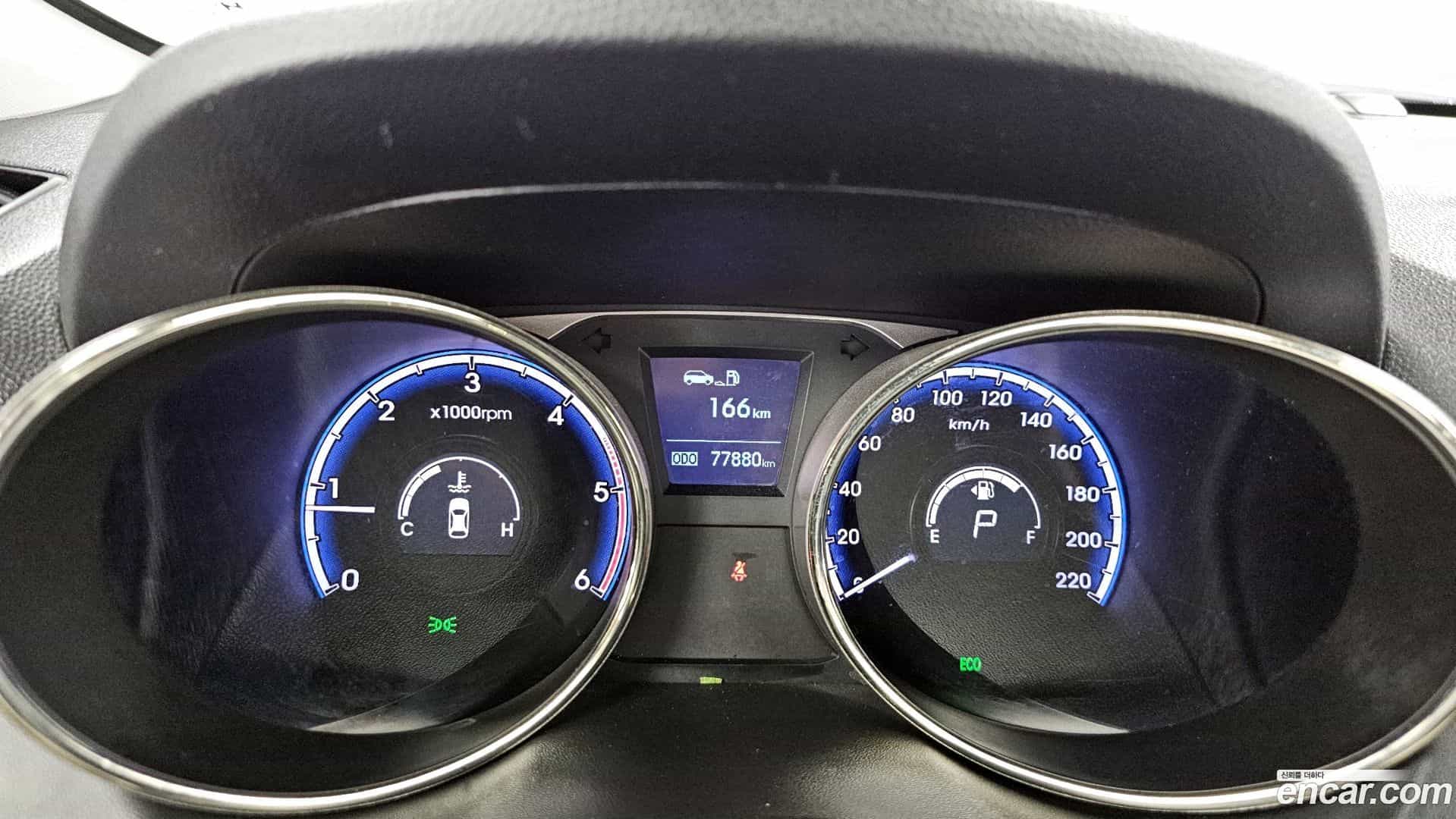 Tucson Hyundai 2012.5-INNER-008