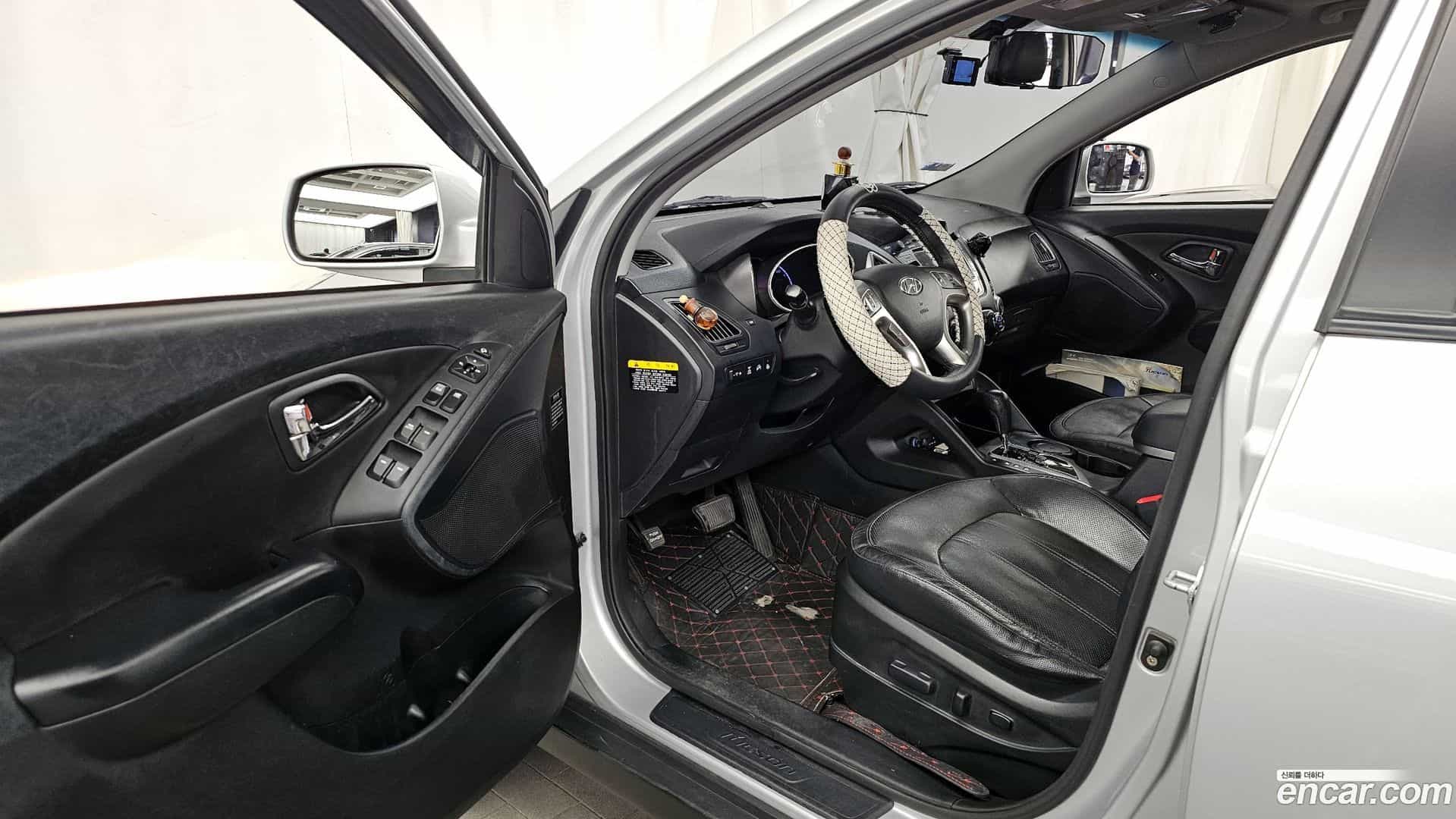 Tucson Hyundai 2012.5-INNER-010
