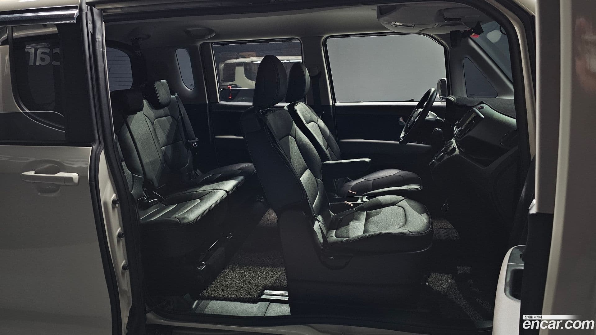 Main__Slider__Photo:RAY Kia 2023.8-9