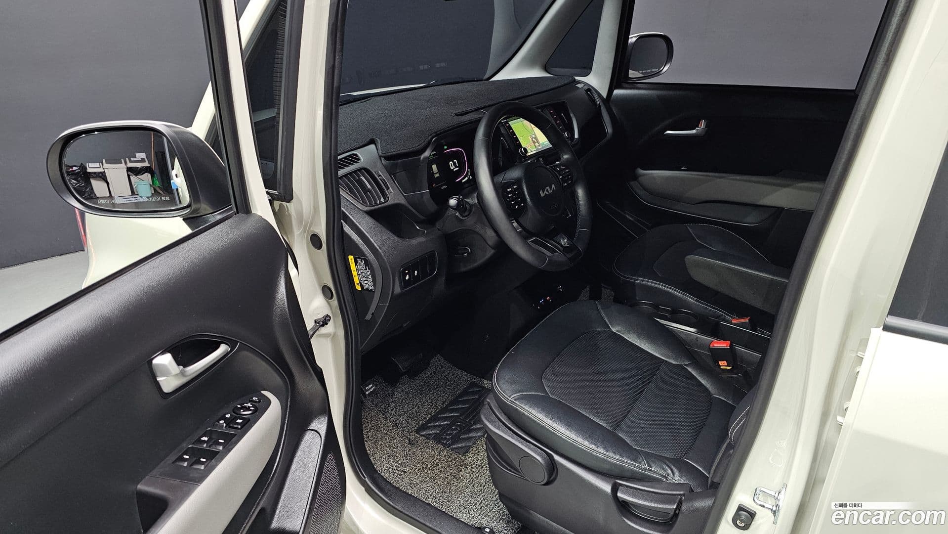 Main__Slider__Photo:RAY Kia 2023.8-10