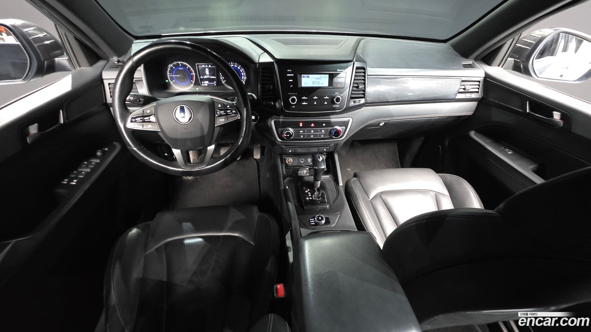 Main__Slider__Photo:Rexton KG_Mobility_Ssangyong 2020.1-6