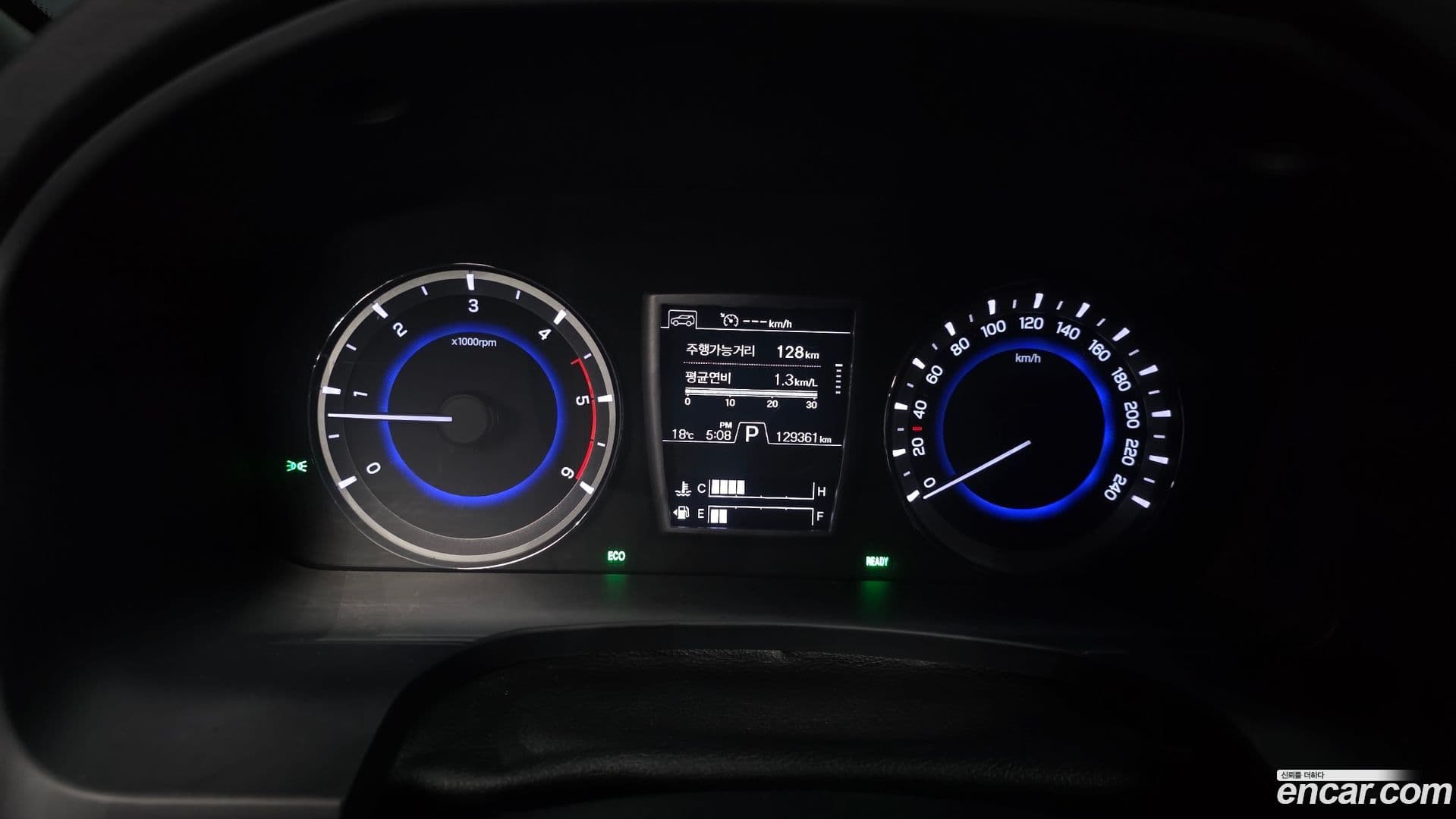 Main__Slider__Photo:Rexton KG_Mobility_Ssangyong 2020.1-7