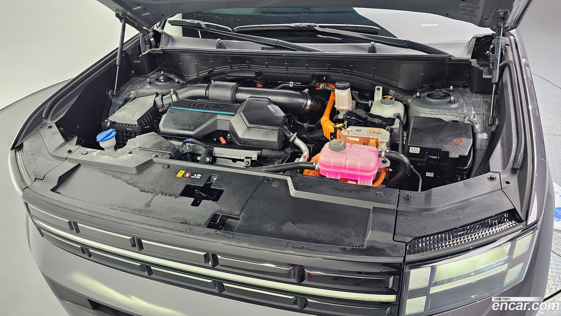 Main__Slider__Photo:Santafe Hyundai 2024.0-5