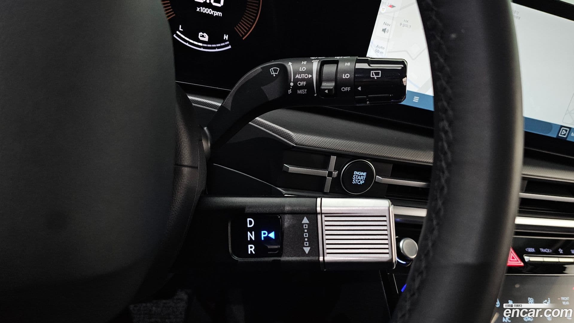 Main__Slider__Photo:Santafe Hyundai 2024.0-8