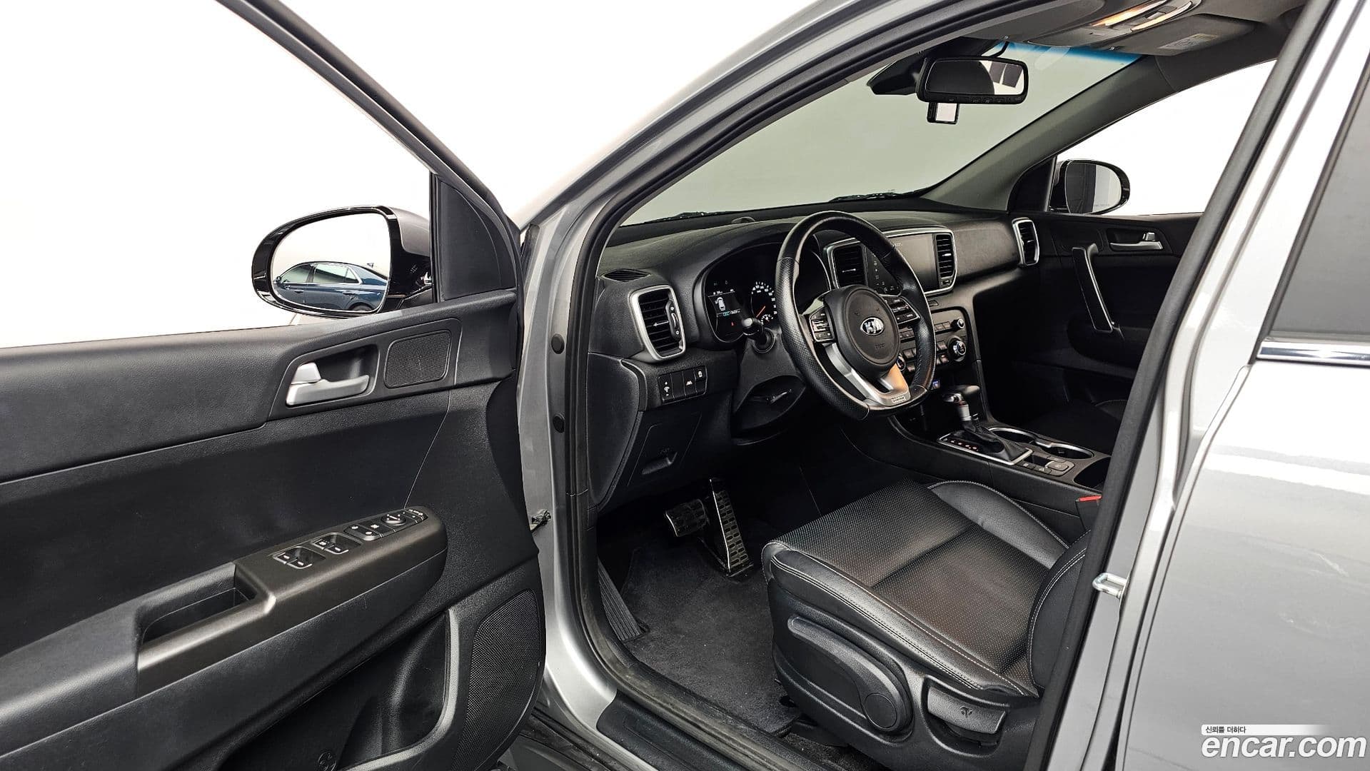 Main__Slider__Photo:Sportage Kia 2021.6-9