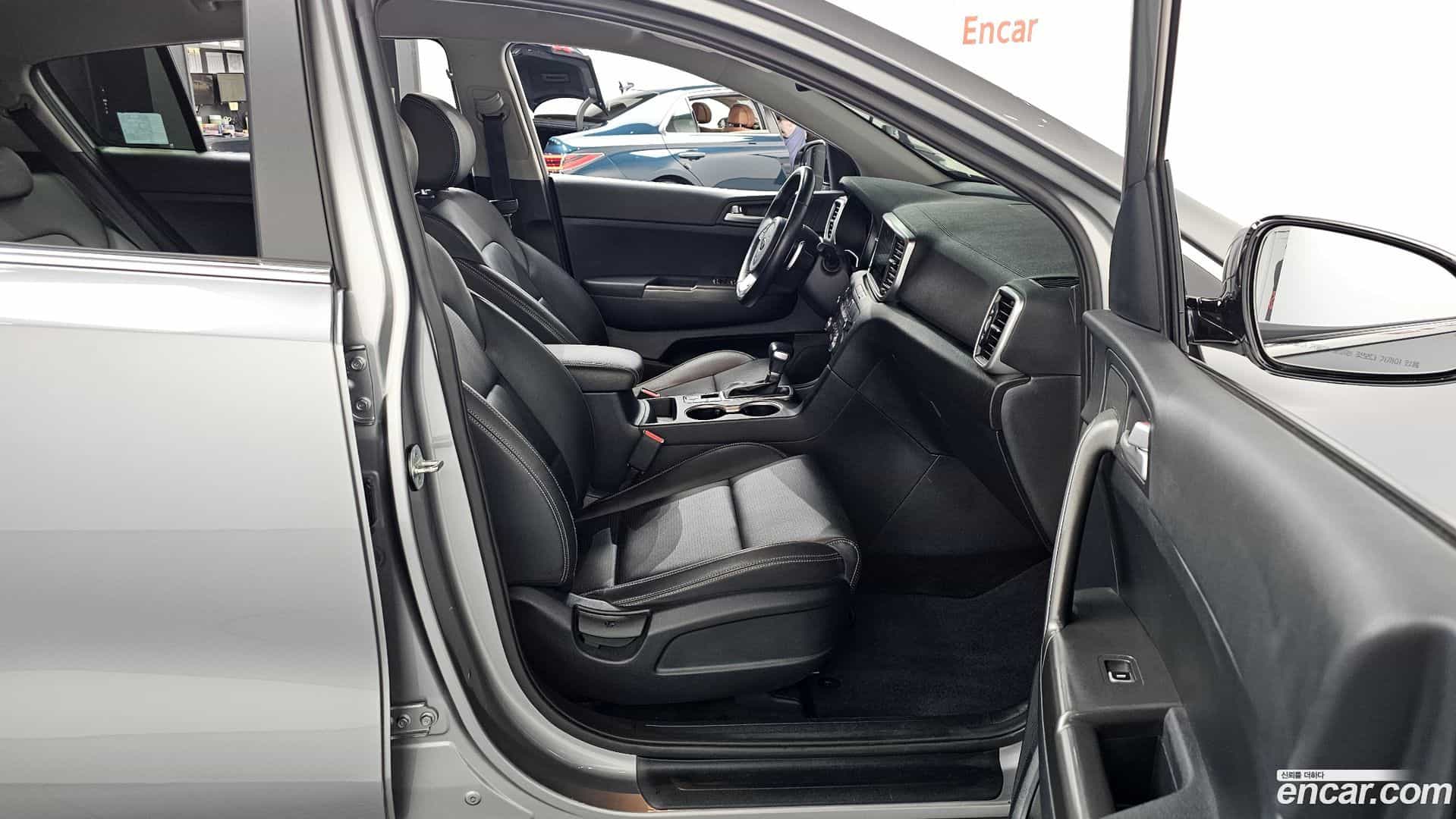 Sportage Kia 2021.6-OPTION-015