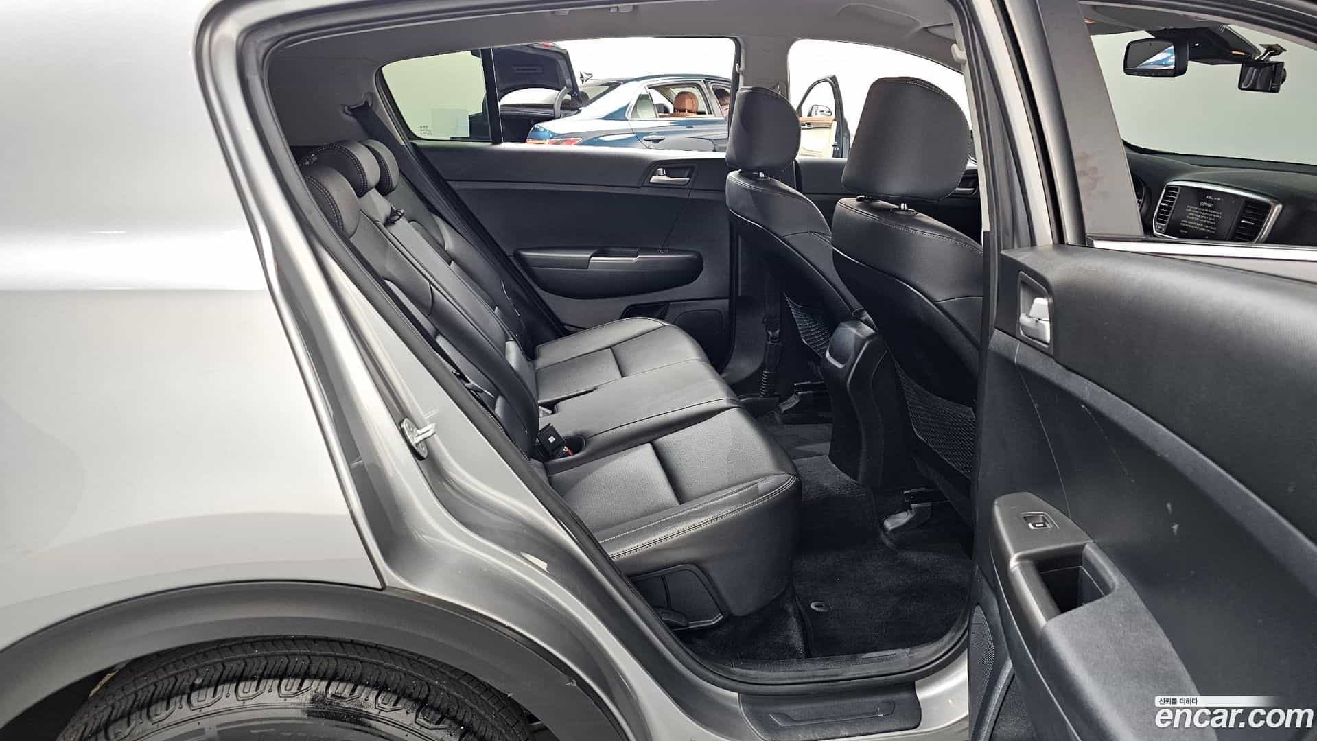 Sportage Kia 2021.6-OPTION-016