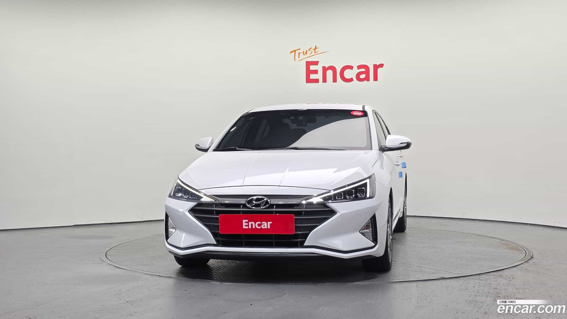 AVANTE Hyundai 2018.9-OUTER-003