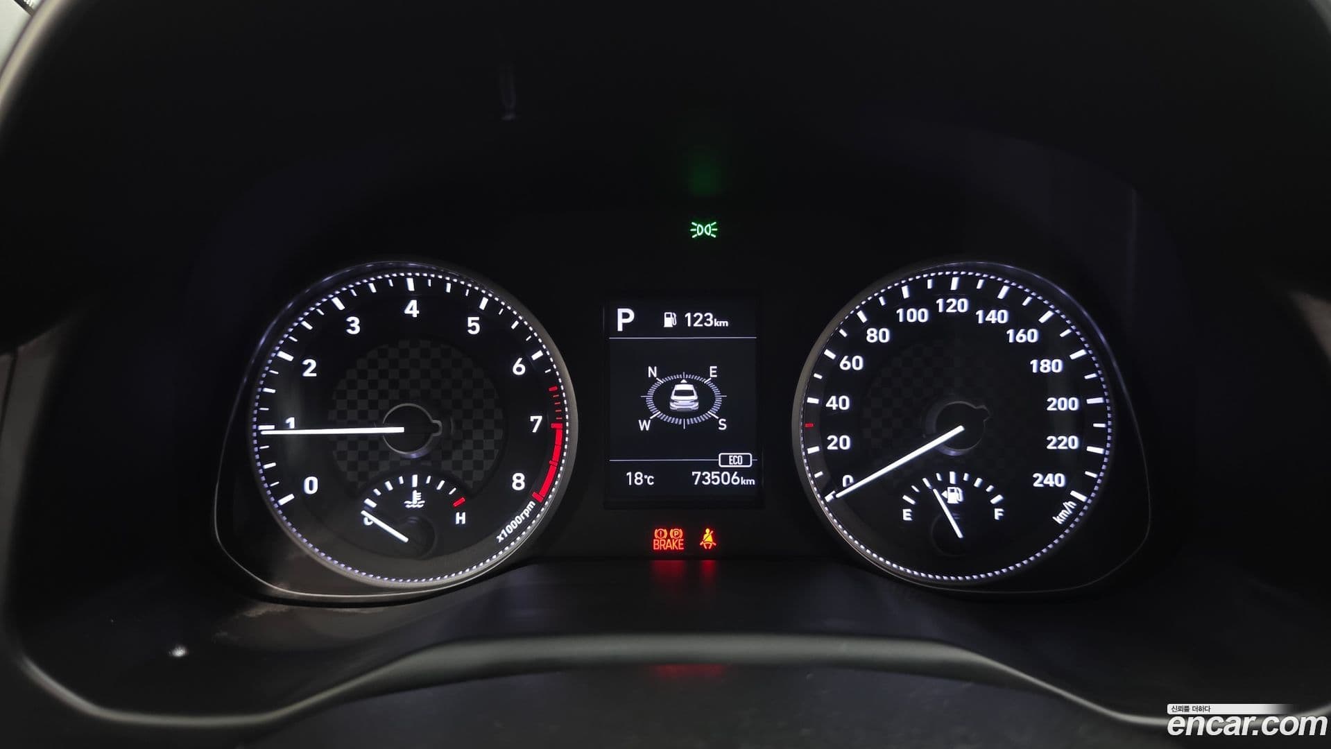 Main__Slider__Photo:AVANTE Hyundai 2018.9-7