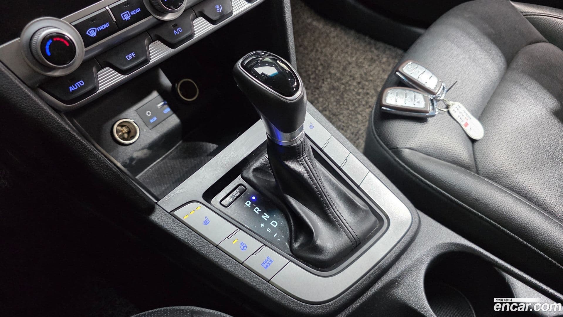 Main__Slider__Photo:AVANTE Hyundai 2018.9-8