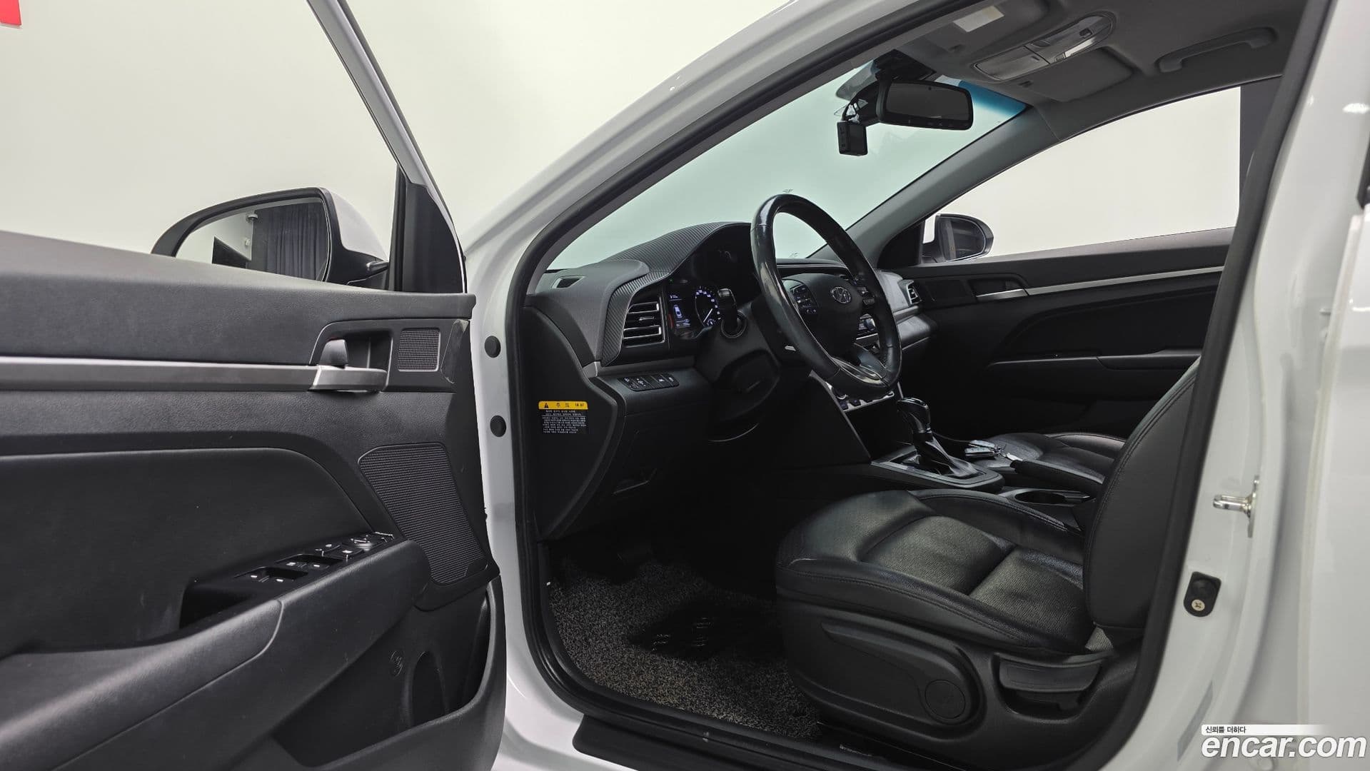 Main__Slider__Photo:AVANTE Hyundai 2018.9-10