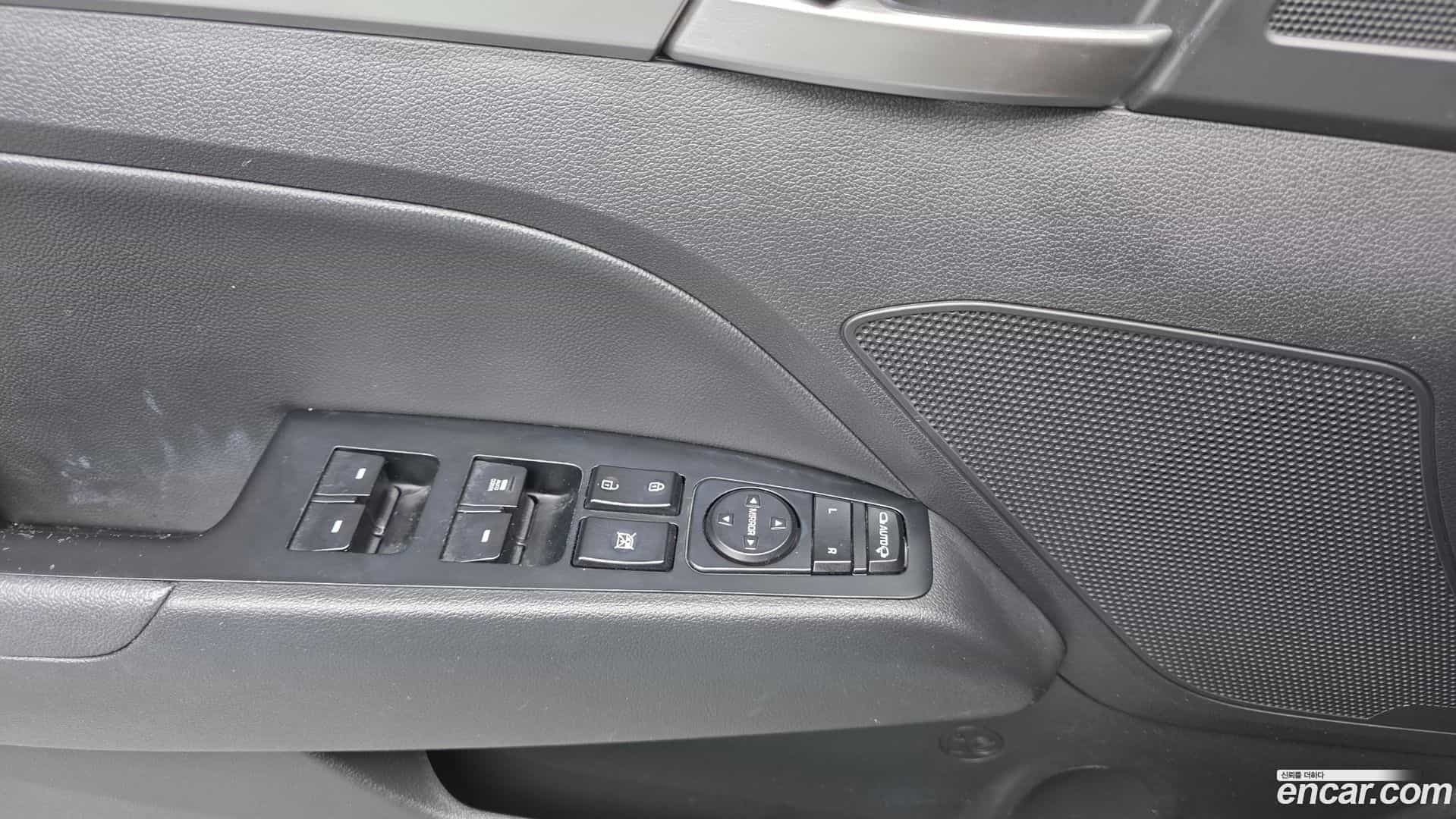 AVANTE Hyundai 2018.9-OPTION-016