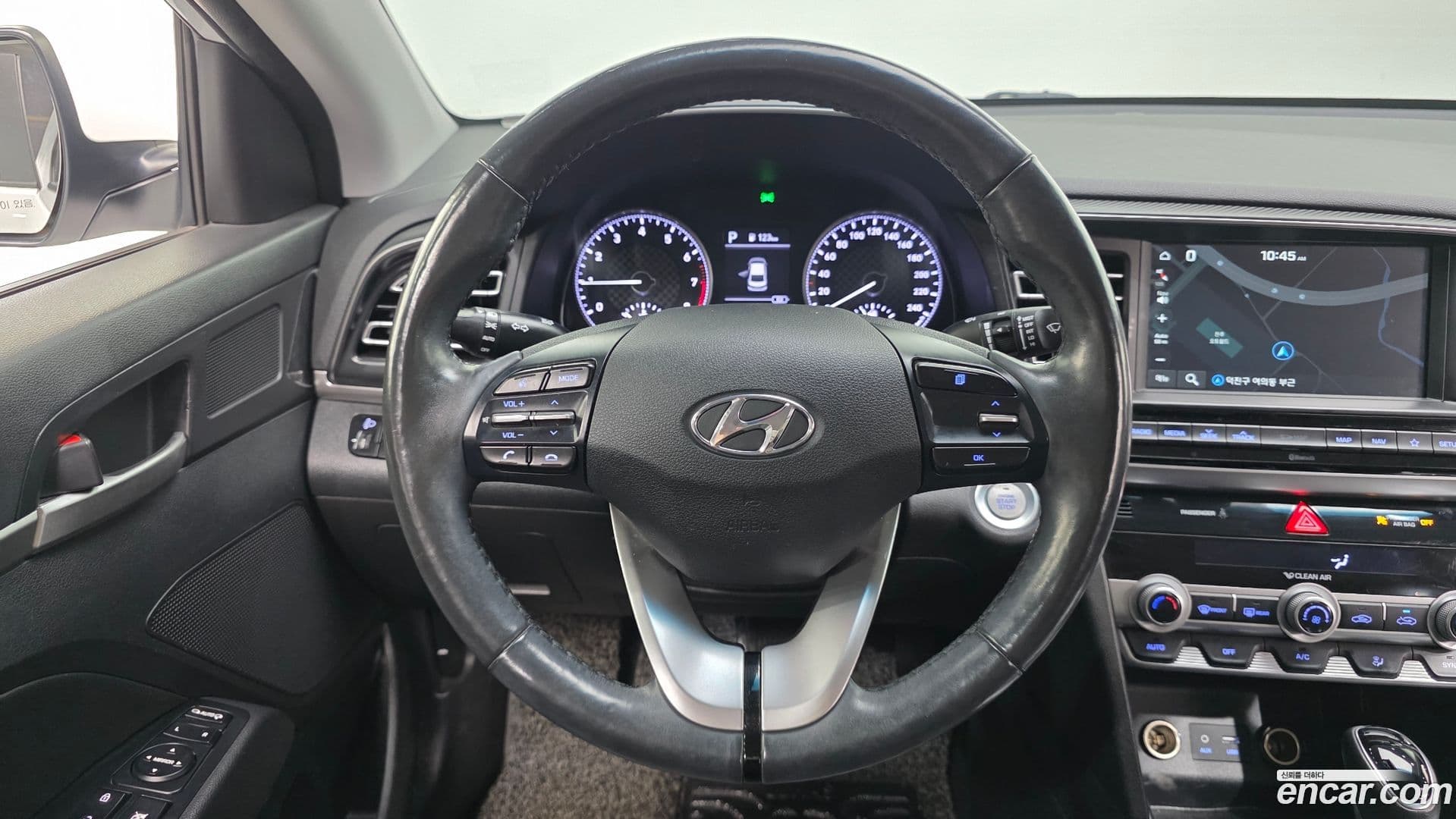 Main__Slider__Photo:AVANTE Hyundai 2018.9-13
