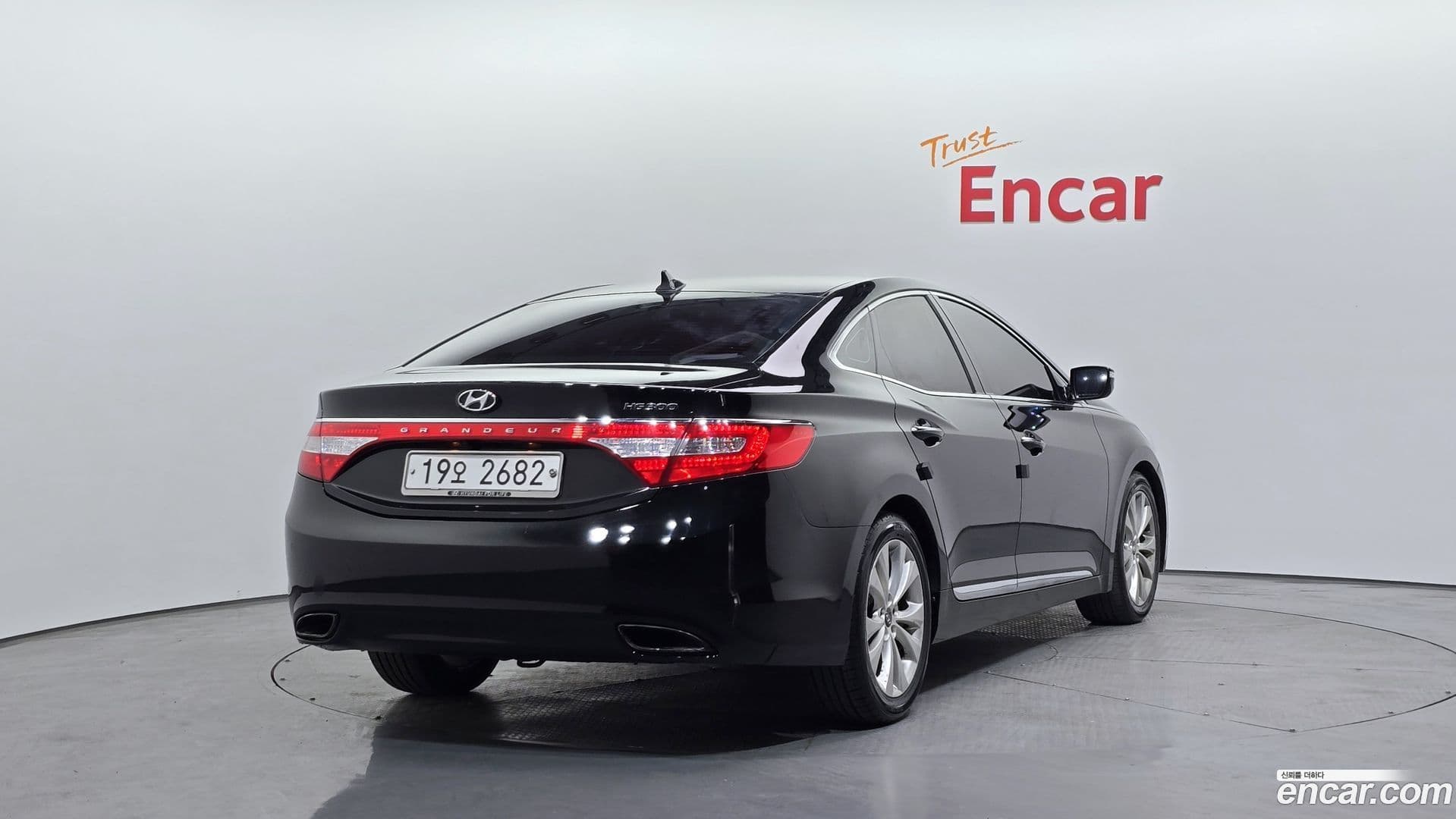 Main__Slider__Photo:Grandeur Hyundai 2012.2-1