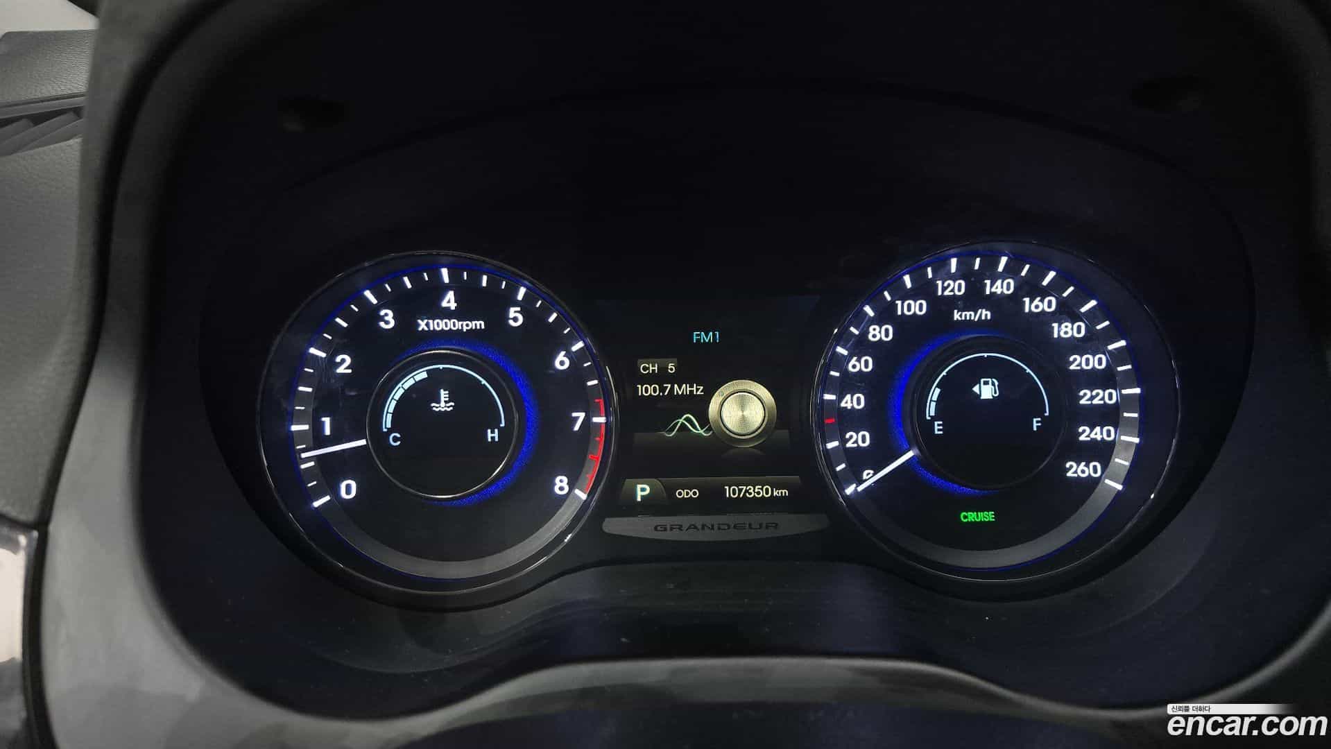 Grandeur Hyundai 2012.2-INNER-008