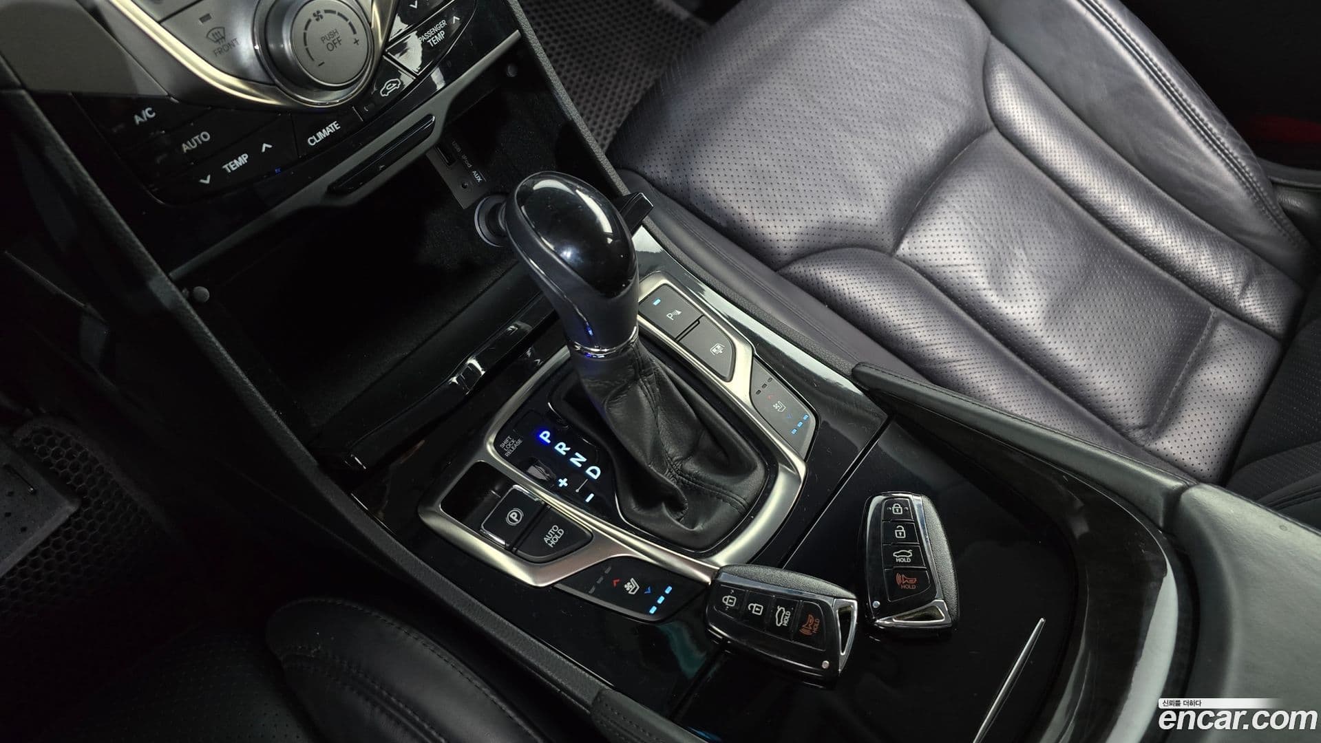 Main__Slider__Photo:Grandeur Hyundai 2012.2-8