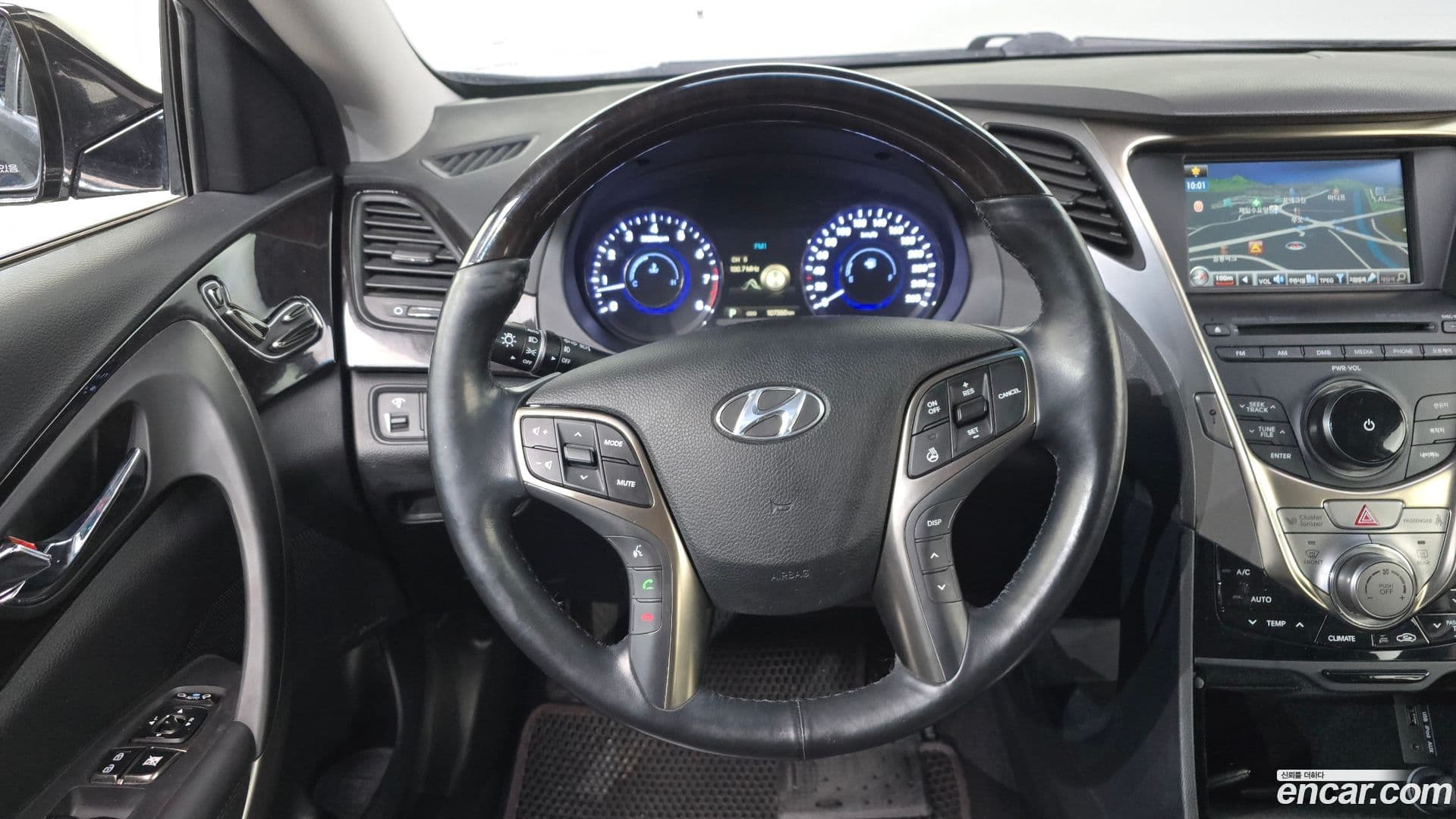 Main__Slider__Photo:Grandeur Hyundai 2012.2-12