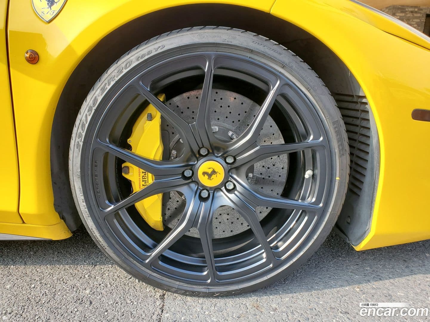 Main__Slider__Photo:458 Ferrari 2013.3-4