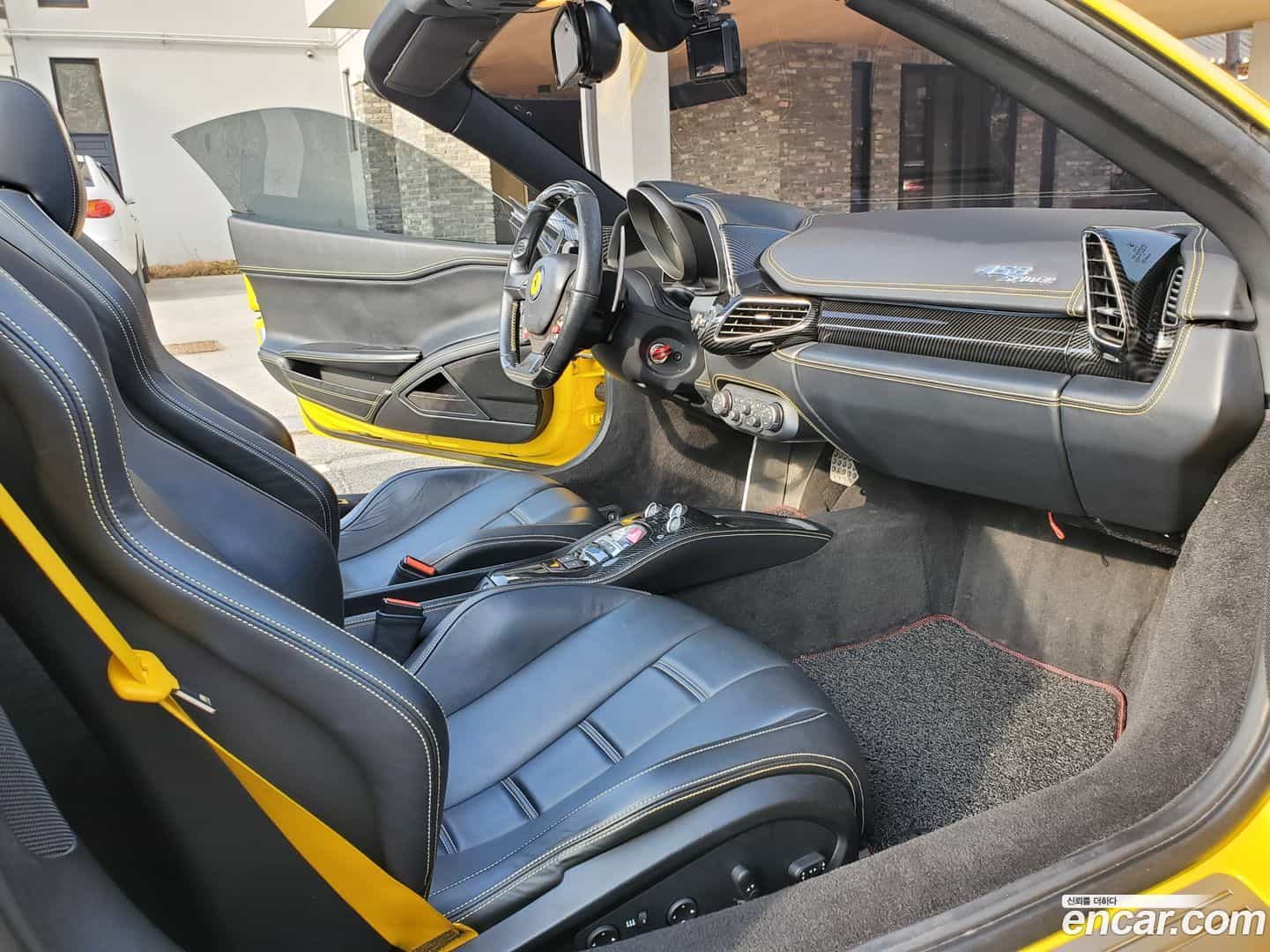 458 Ferrari 2013.3-INNER-007