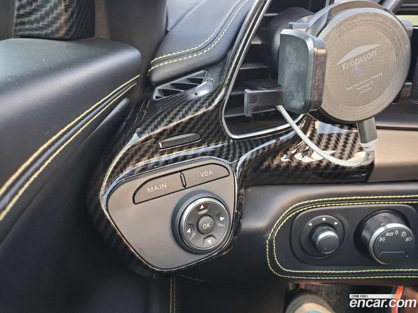 458 Ferrari 2013.3-INNER-010