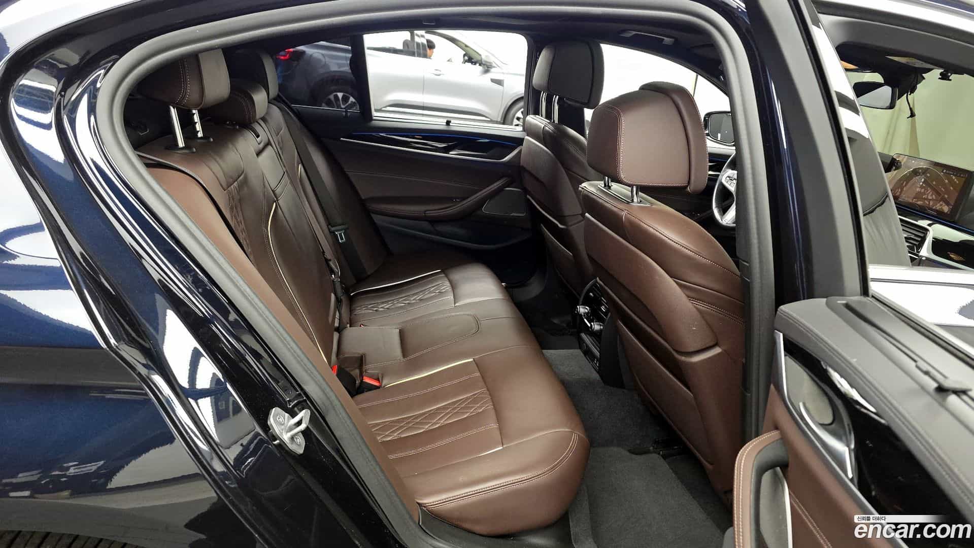 5-Series BMW 2022.1-OPTION-016