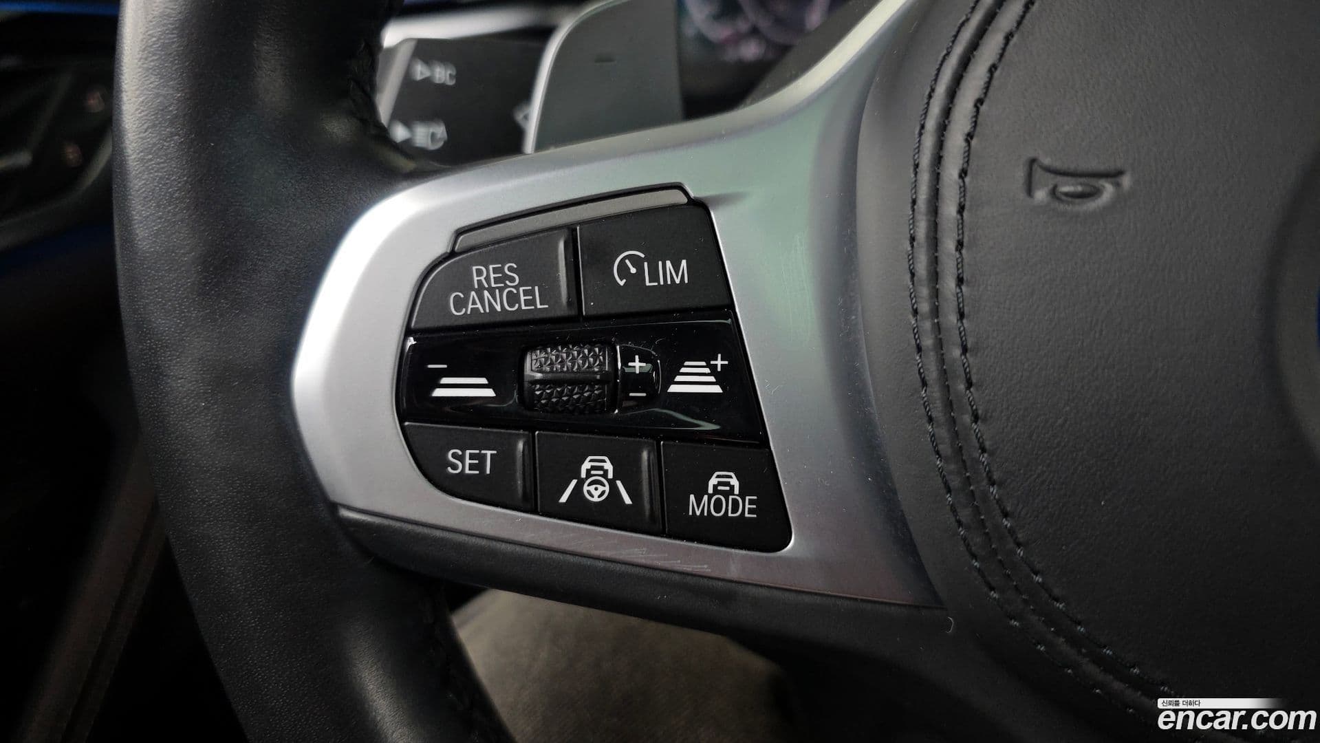 Main__Slider__Photo:5-Series BMW 2022.1-16