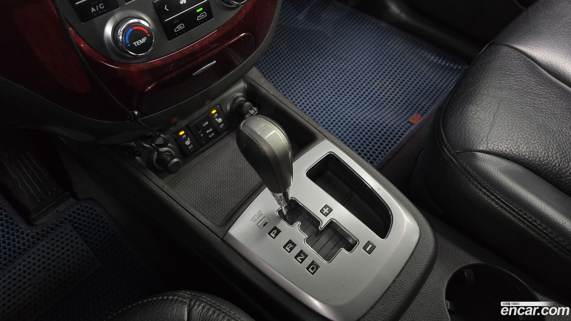 Main__Slider__Photo:Santafe Hyundai 2010.10-8