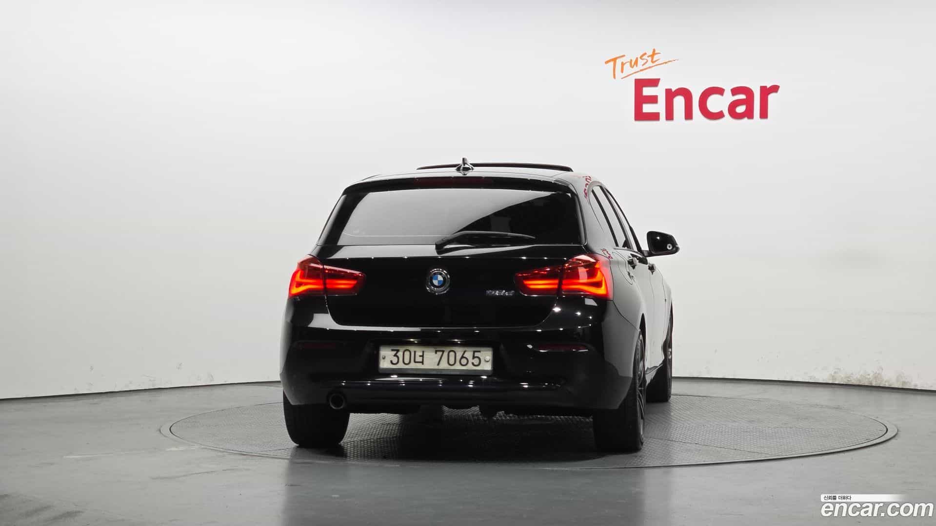 1-Series BMW 2017.4-OUTER-004