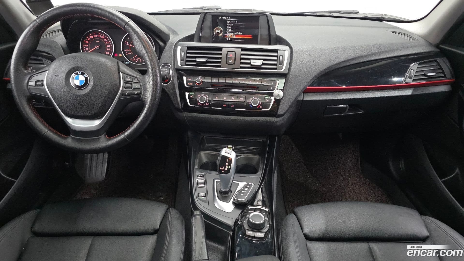 Main__Slider__Photo:1-Series BMW 2017.4-6