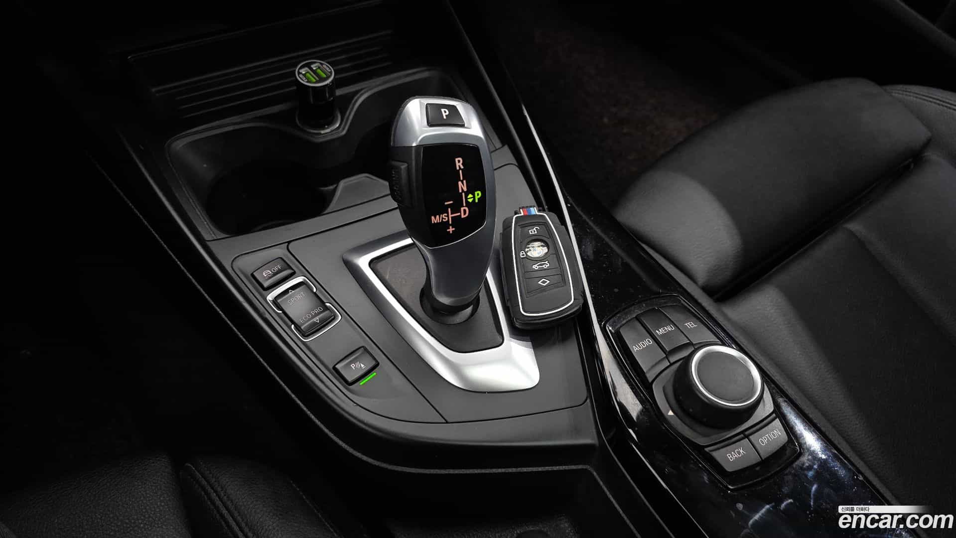 1-Series BMW 2017.4-INNER-009