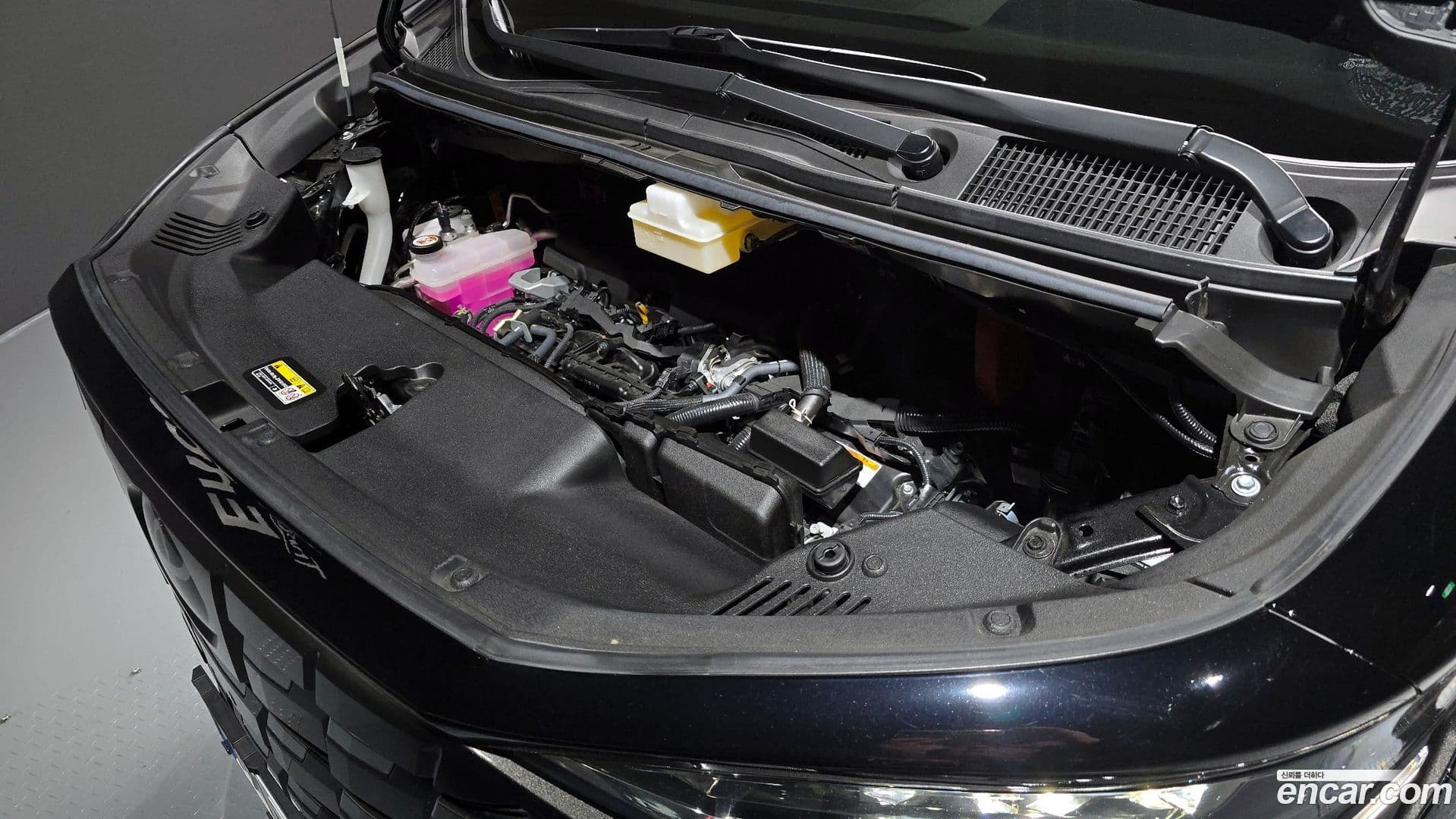 Main__Slider__Photo:Alphard Toyota 2025.2-5