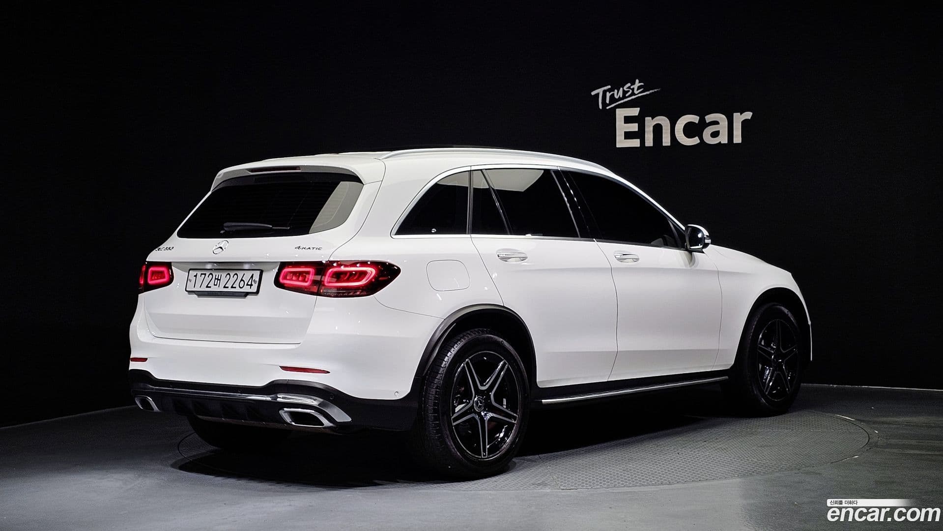 Main__Slider__Photo:GLC-Class Mercedes-Benz 2020.2-1