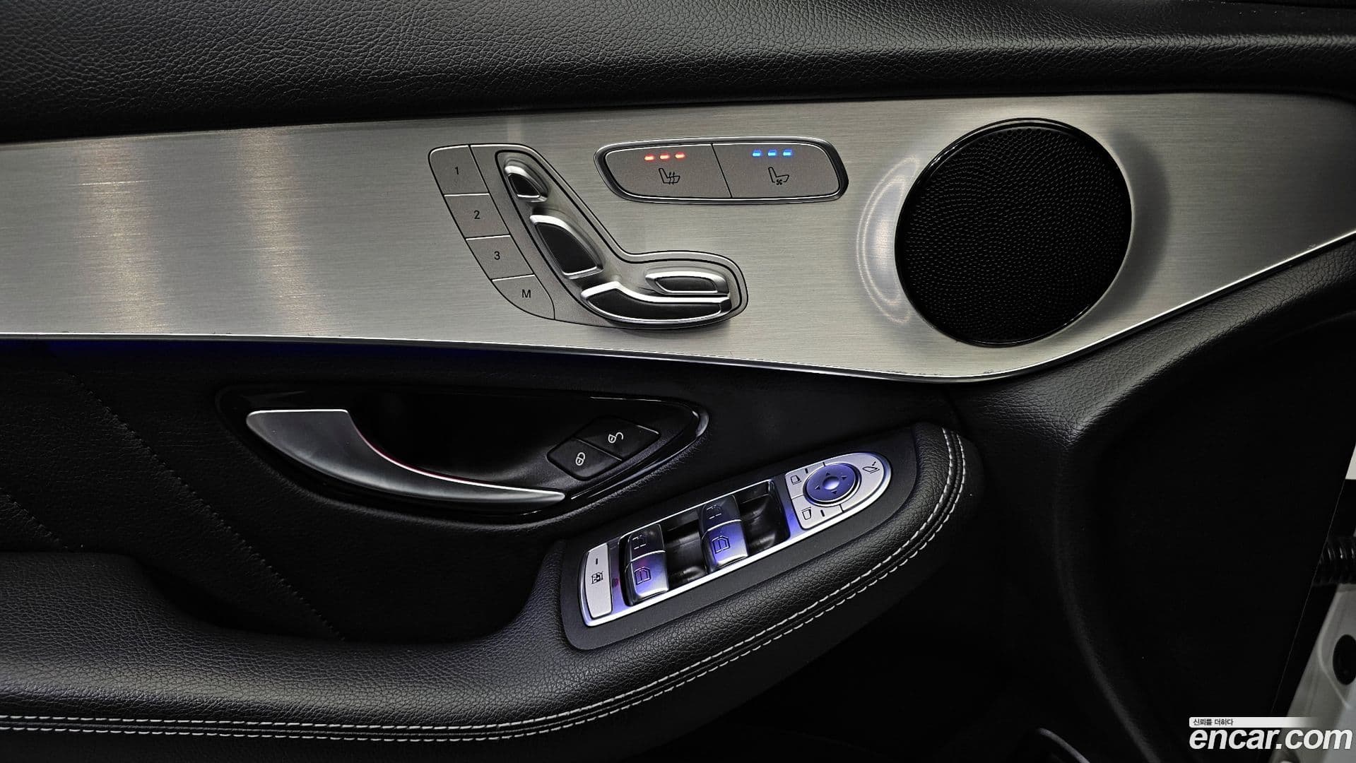 Main__Slider__Photo:GLC-Class Mercedes-Benz 2020.2-13