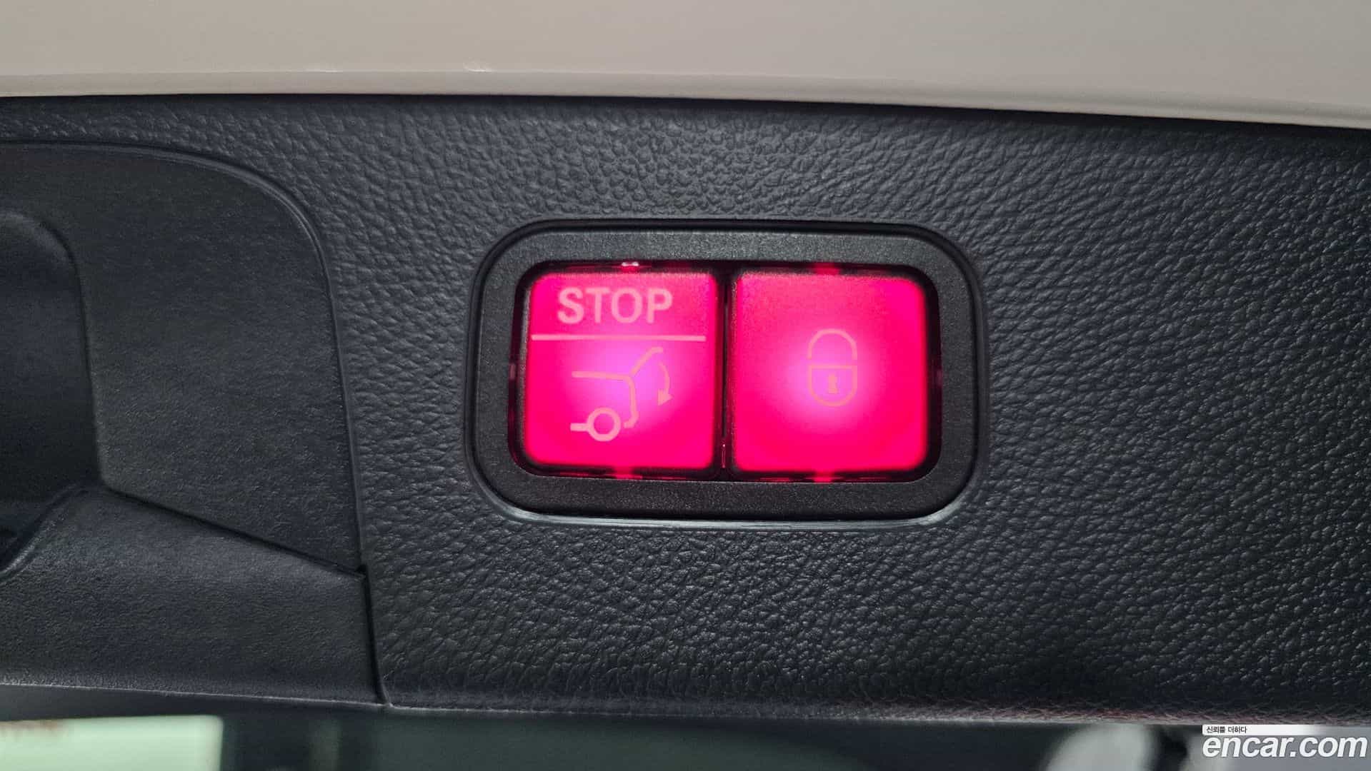 GLC-Class Mercedes-Benz 2020.2-OPTION-022