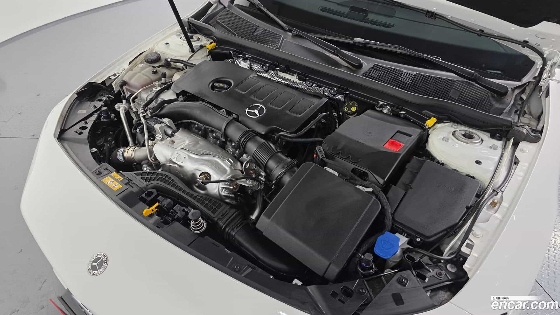 CLA-Class Mercedes-Benz 2023.6-OUTER-006