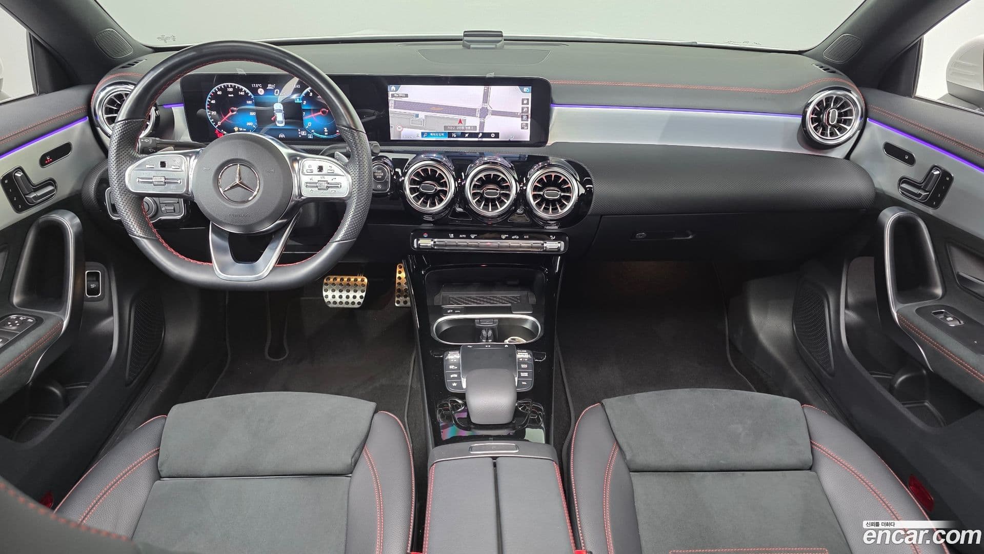 Main__Slider__Photo:CLA-Class Mercedes-Benz 2023.6-6