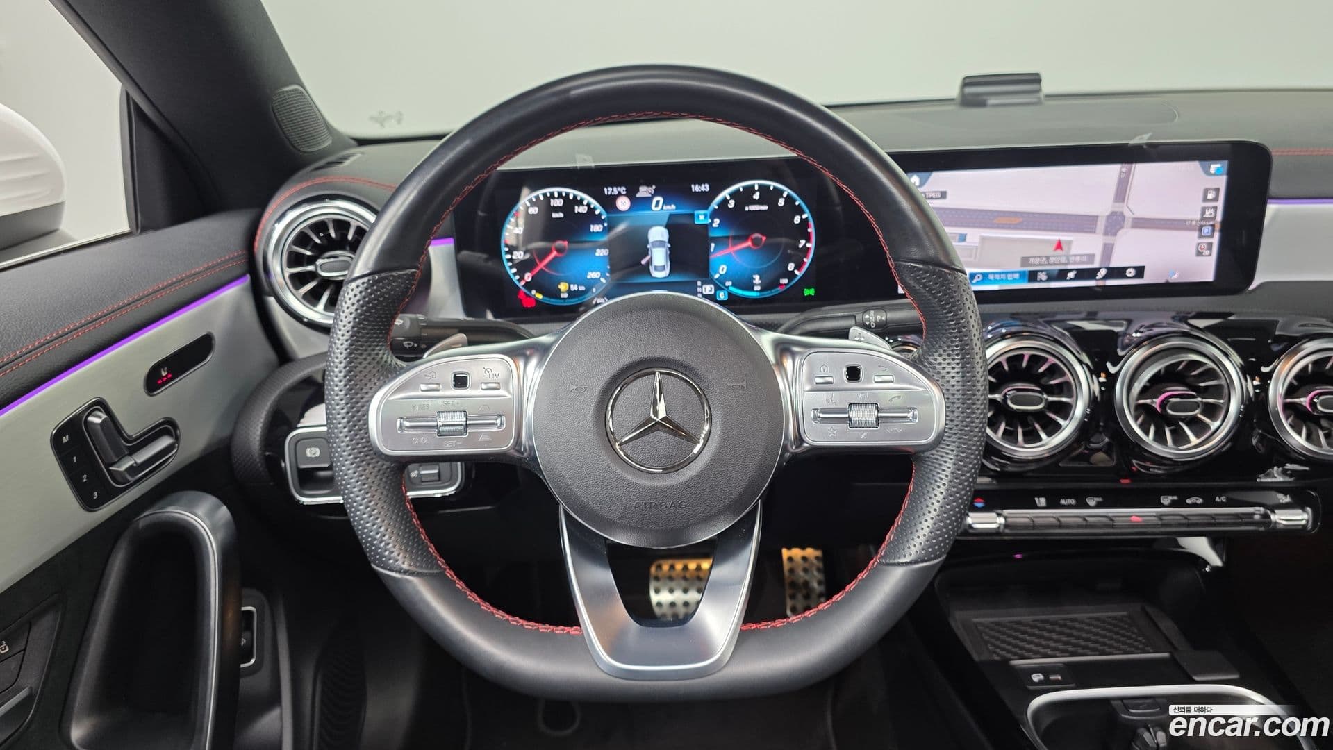 Main__Slider__Photo:CLA-Class Mercedes-Benz 2023.6-12