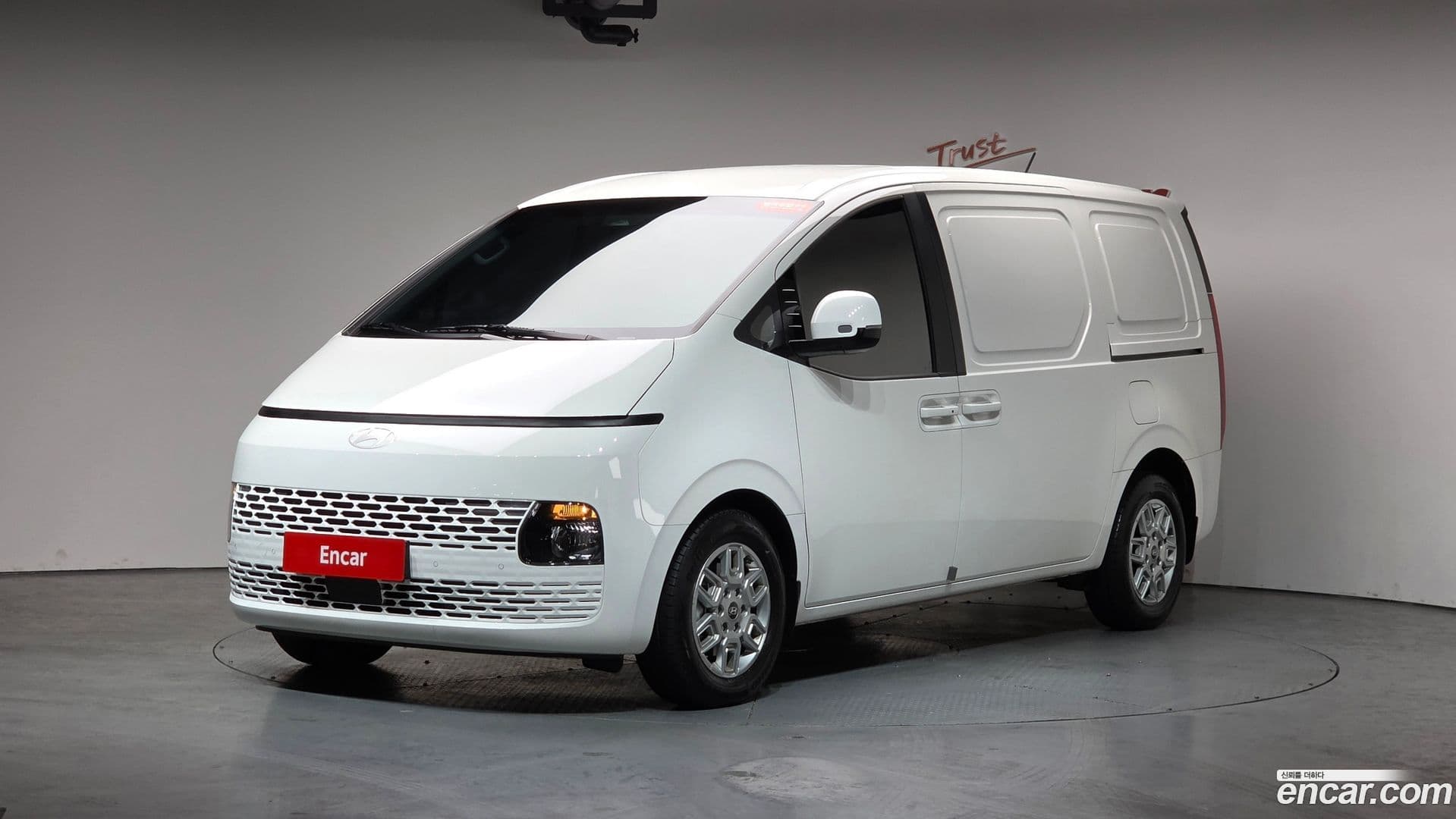 Main__Slider__Photo:Staria Hyundai 2025.0-10