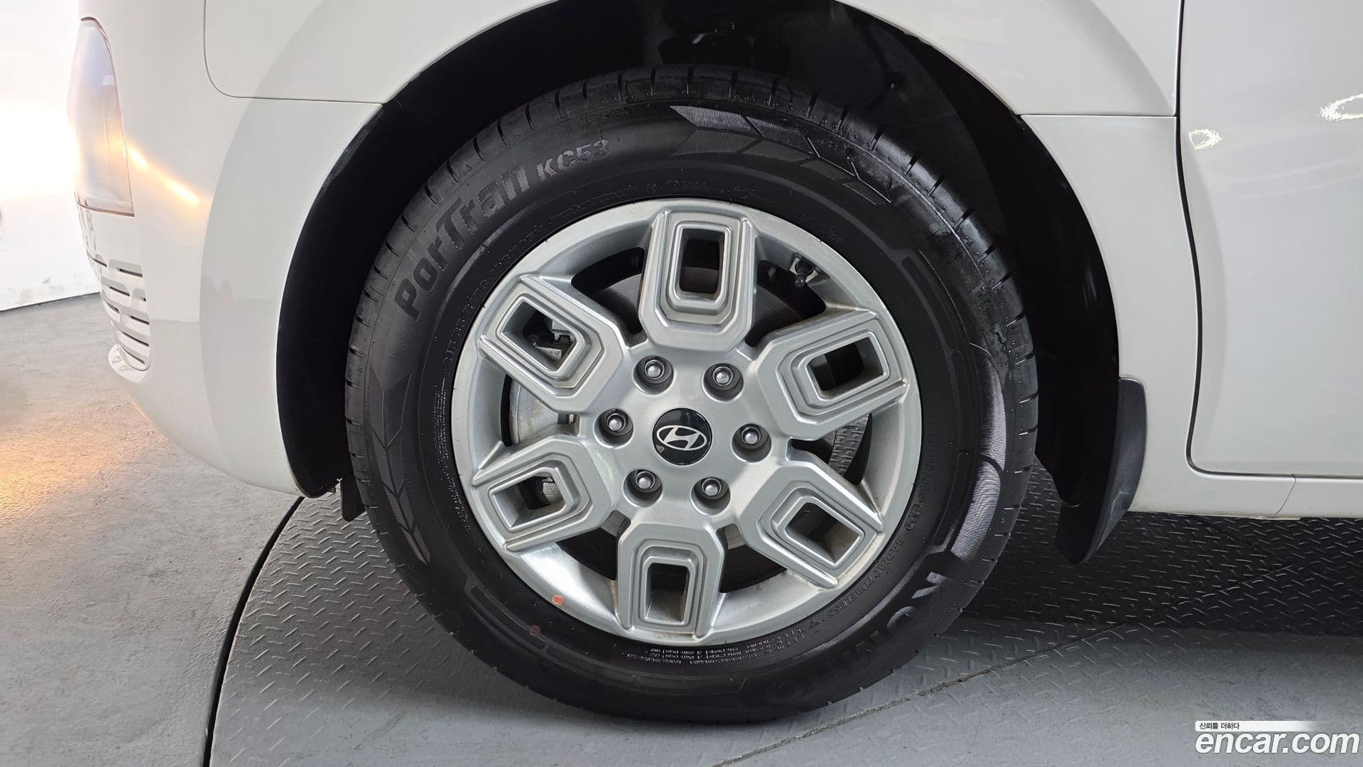 Main__Slider__Photo:Staria Hyundai 2025.0-4