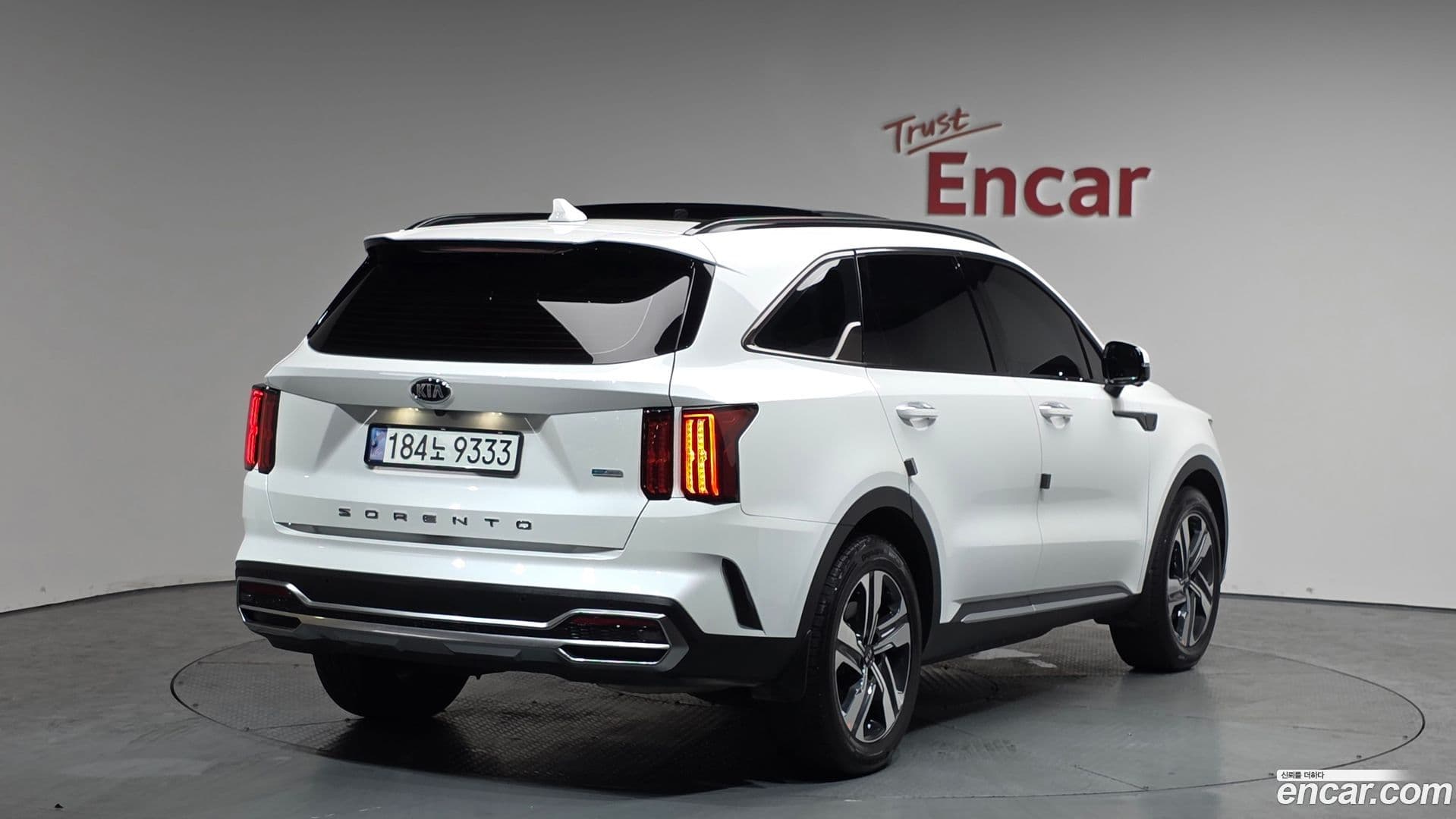 Main__Slider__Photo:Sorento Kia 2021.0-1